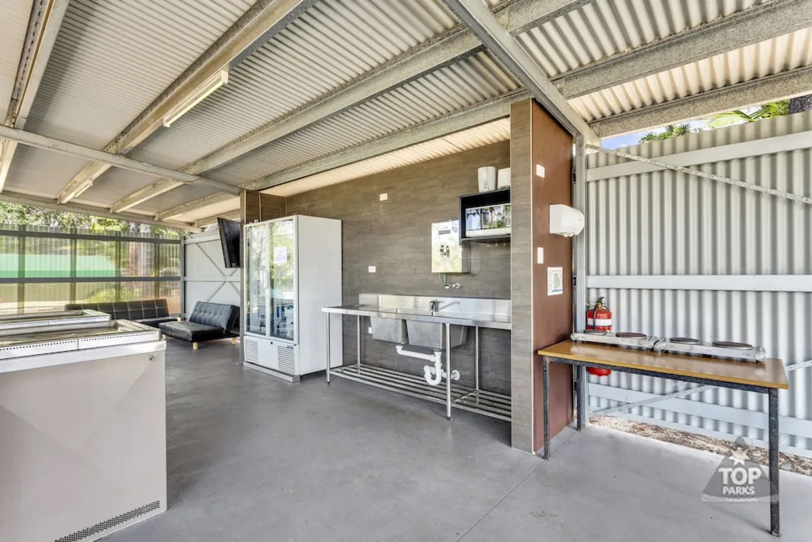 Lake Tinaroo Holiday Park