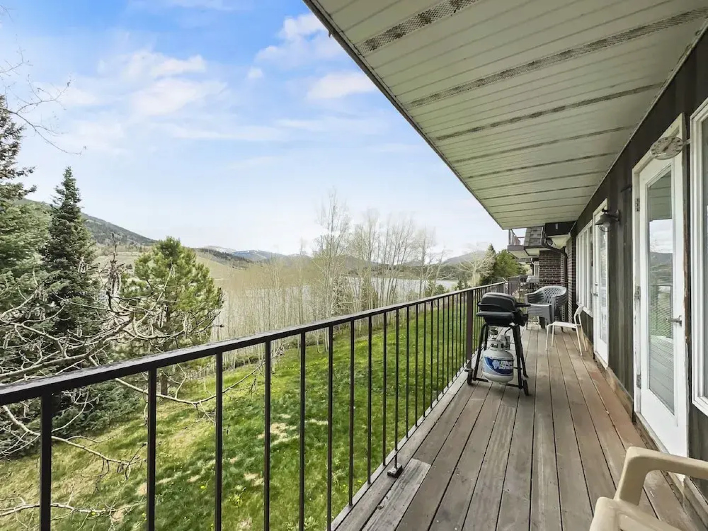 Cc43 Chateau Claire 2 Bedroom Condo by RedAwning