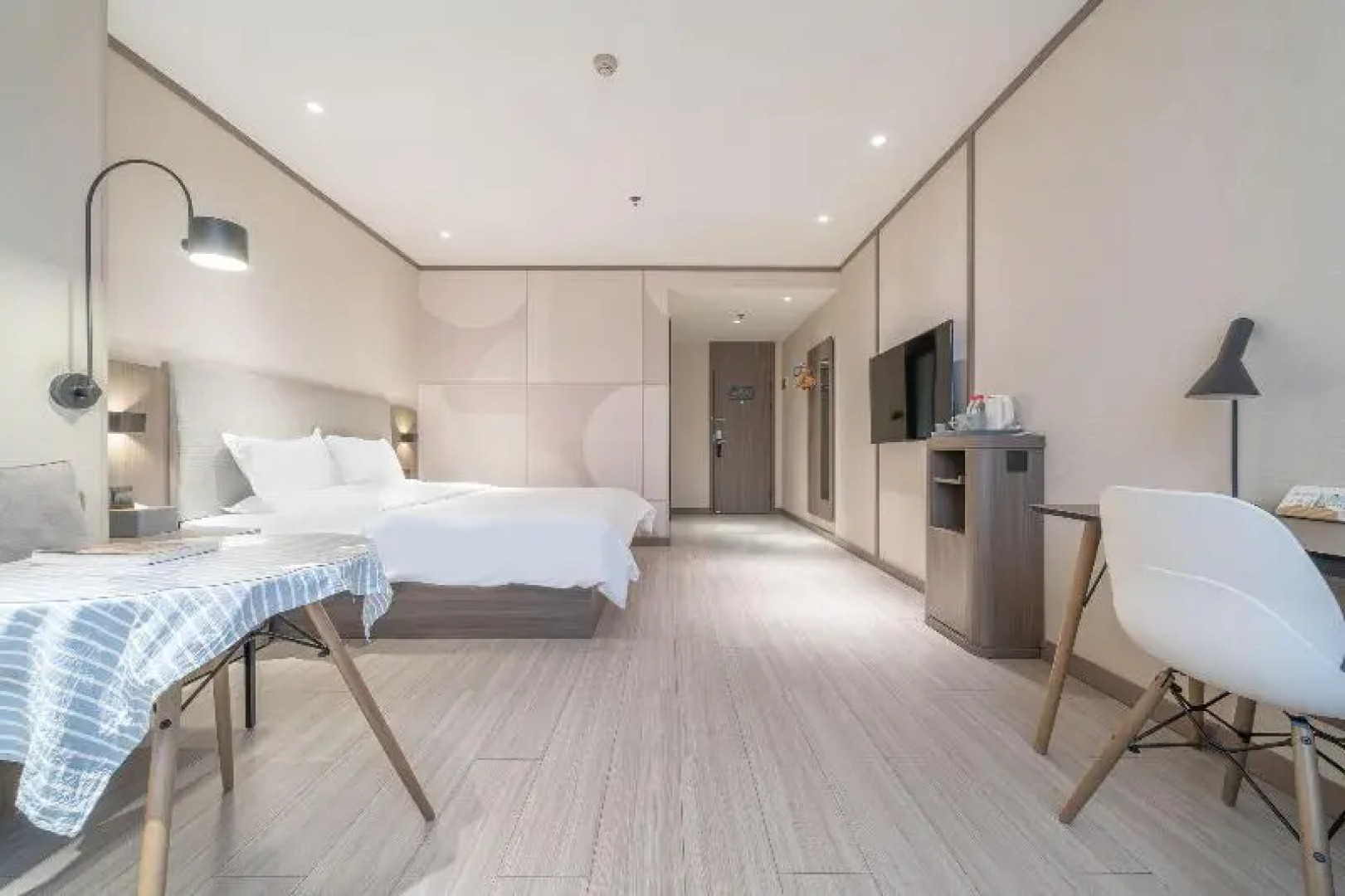 Hanting Hotel (Handan East Railway Station)