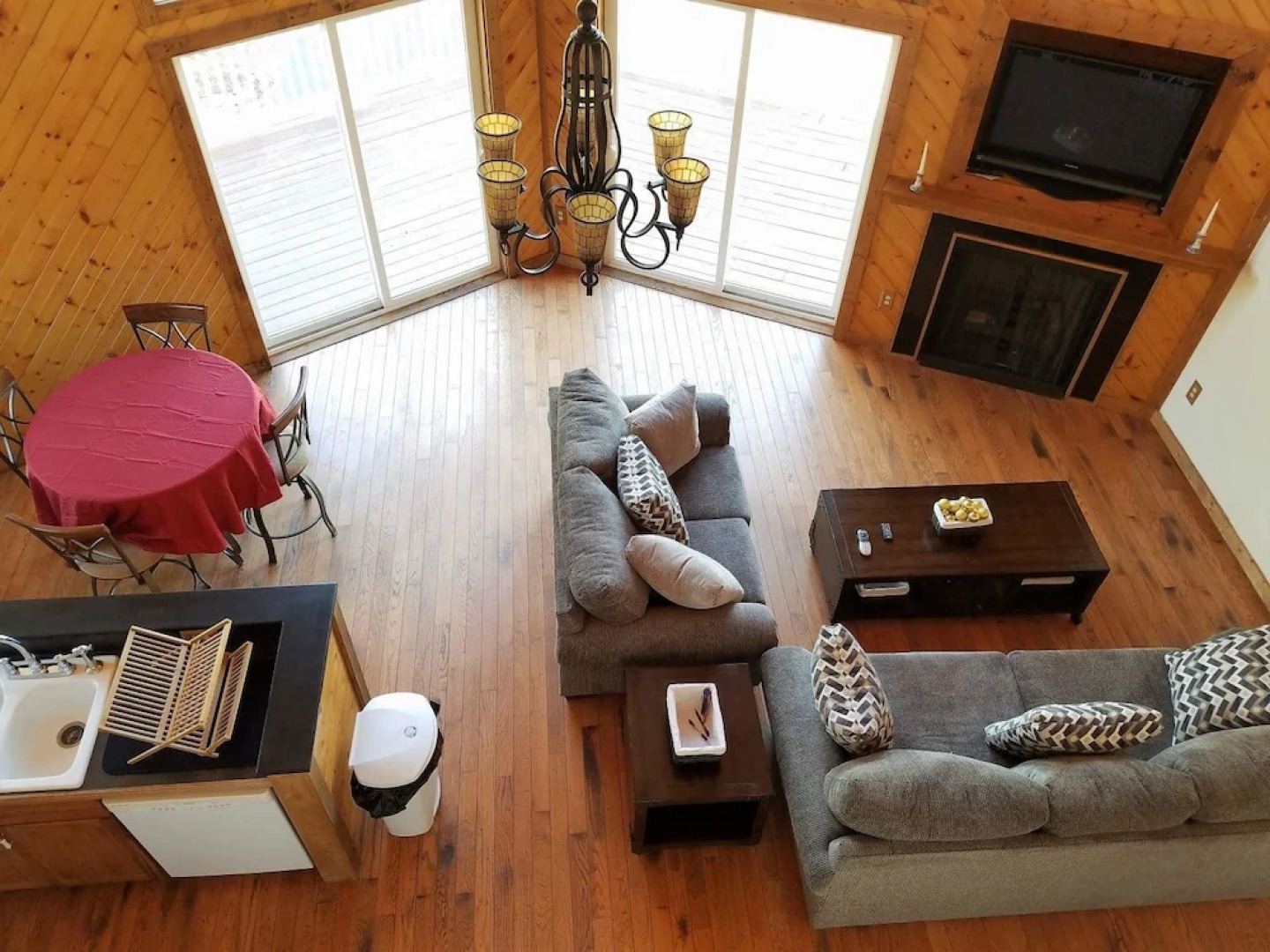 The Shuck- Christophers Riverside Cabin