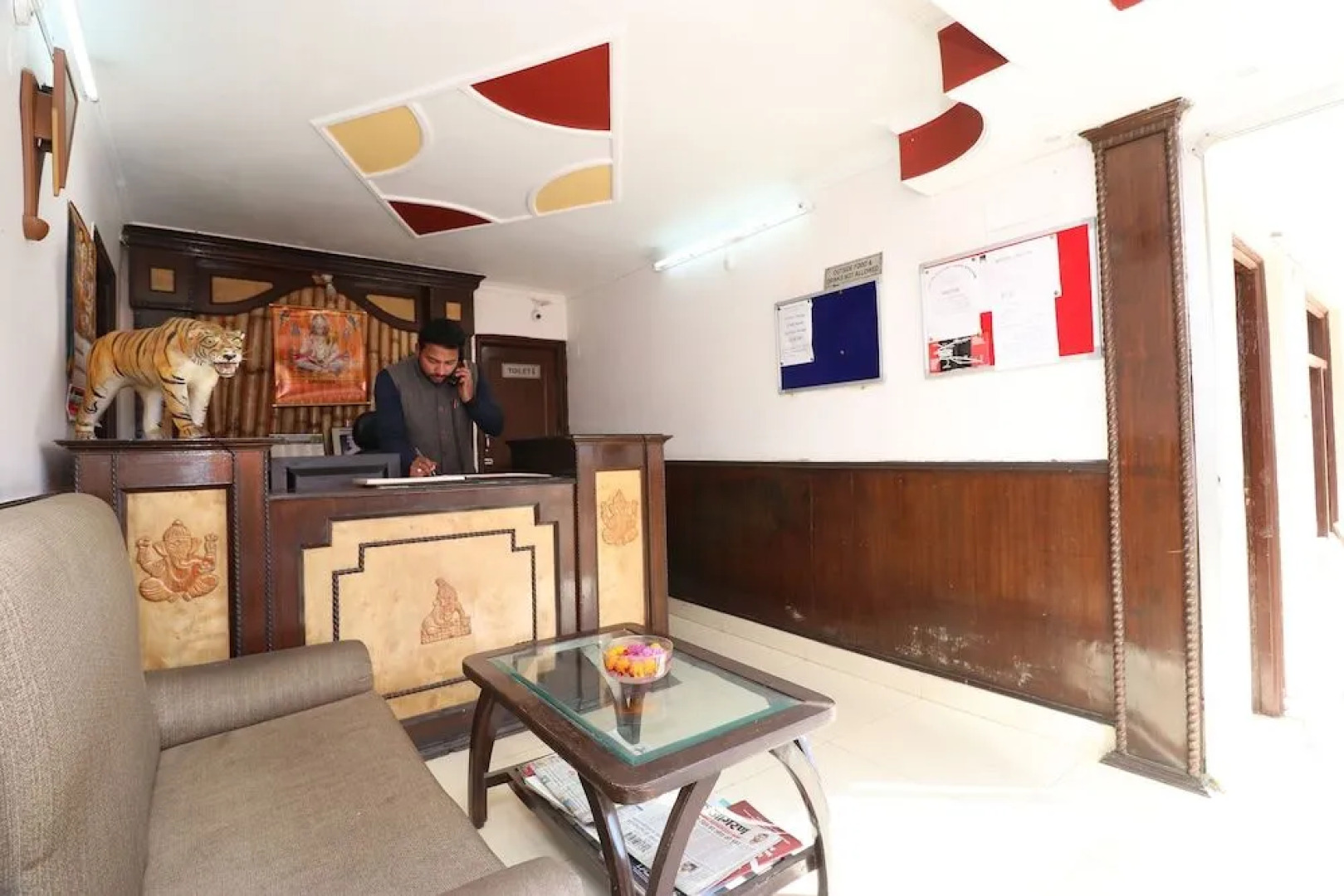 OYO 27612 Maitri Holiday Home