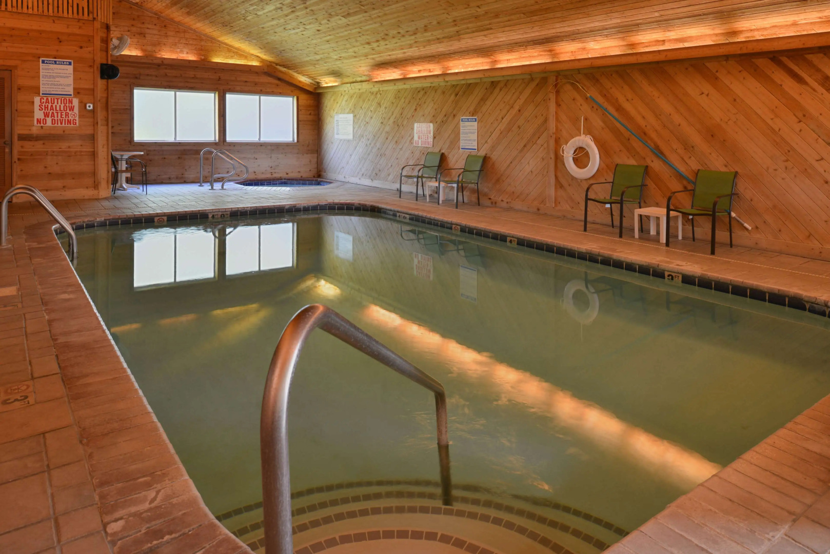 Americas Best Value Inn & Suites Atlantic