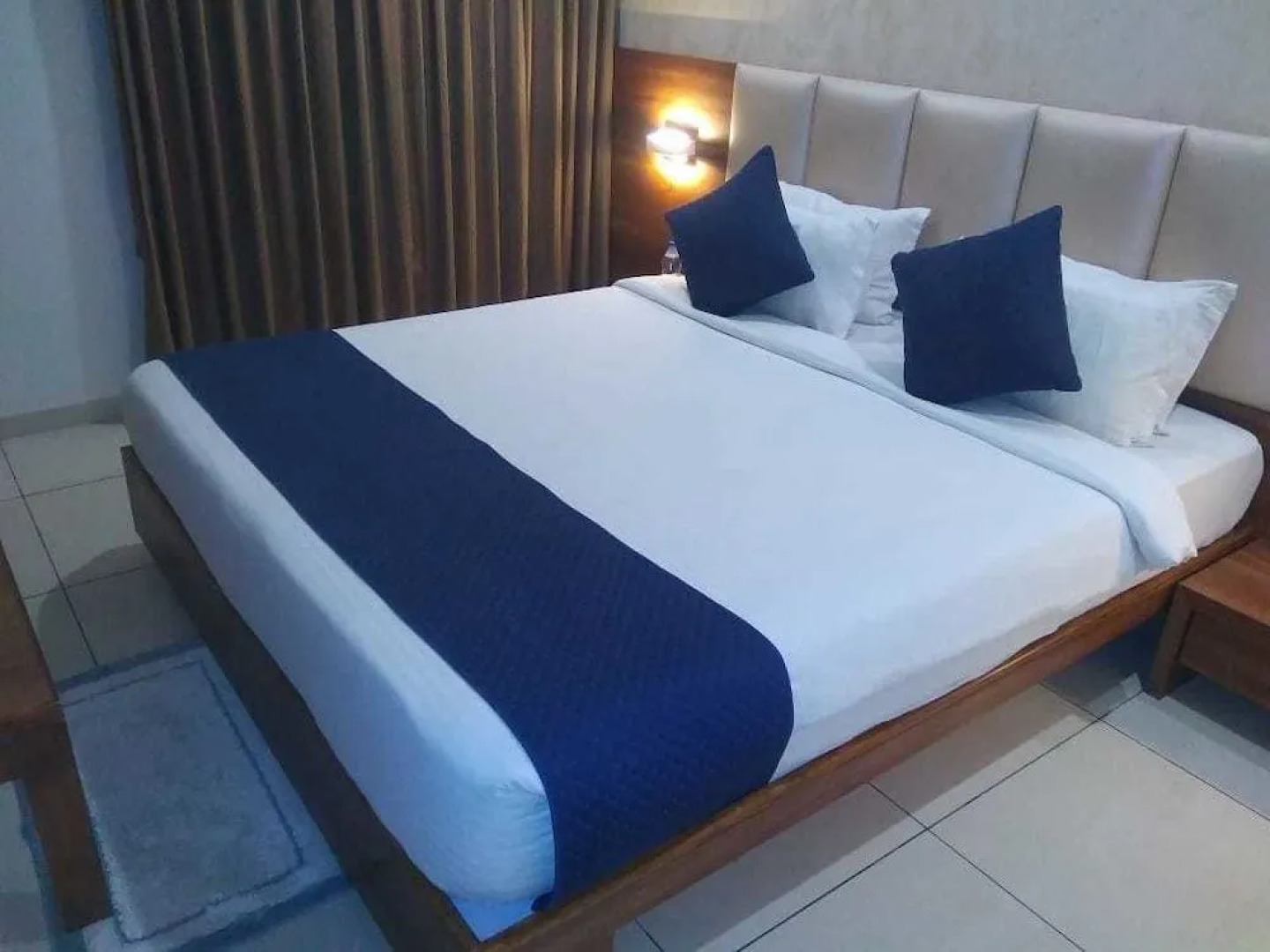 The Grand Vardhman Hotel