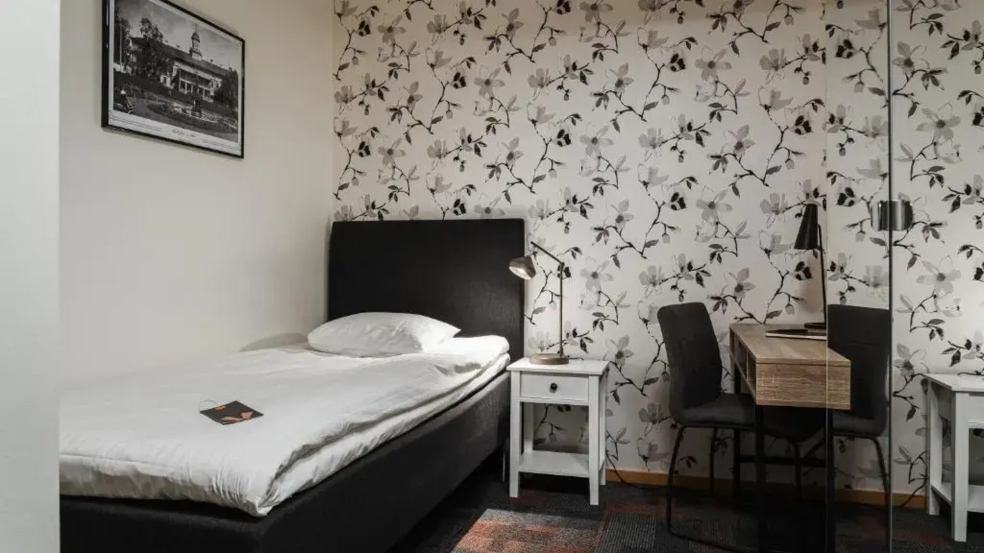 First Hotel Statt