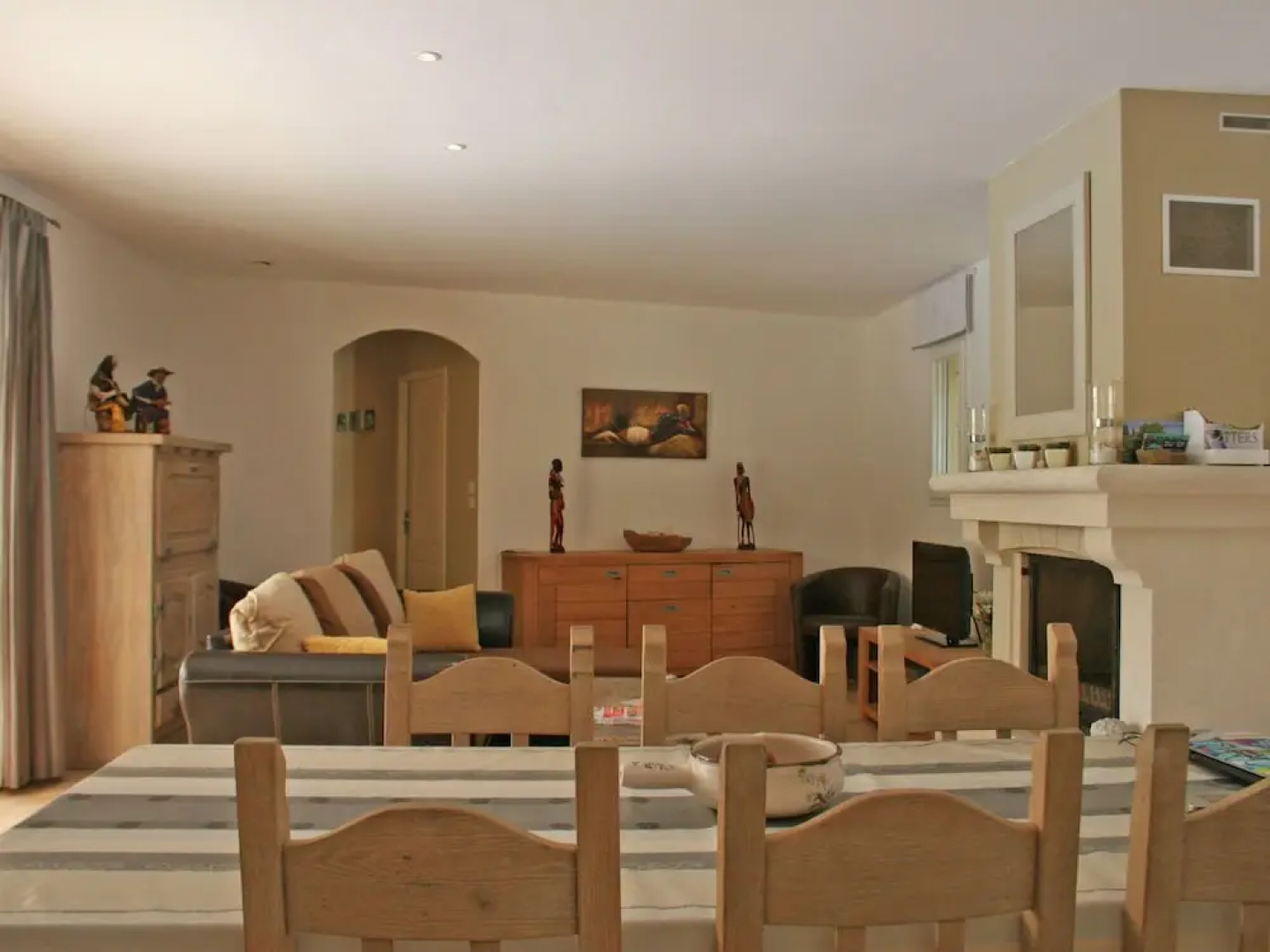 Detached Spacious Villa With Private Heated Pool, 15 km From the Gorges du Verdon