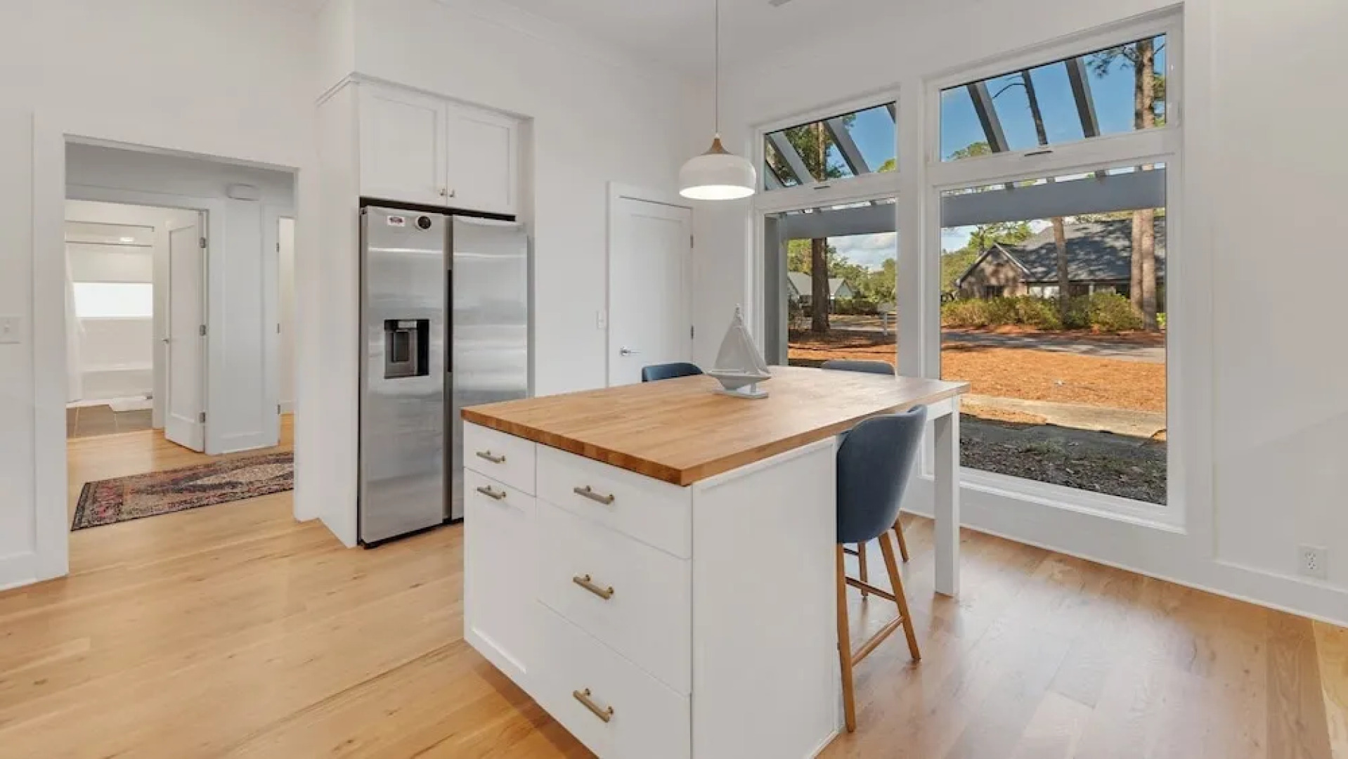 Great Place To Relax And Enjoy A Peaceful Vacation! 4 Bedroom Home by Peace Vacations