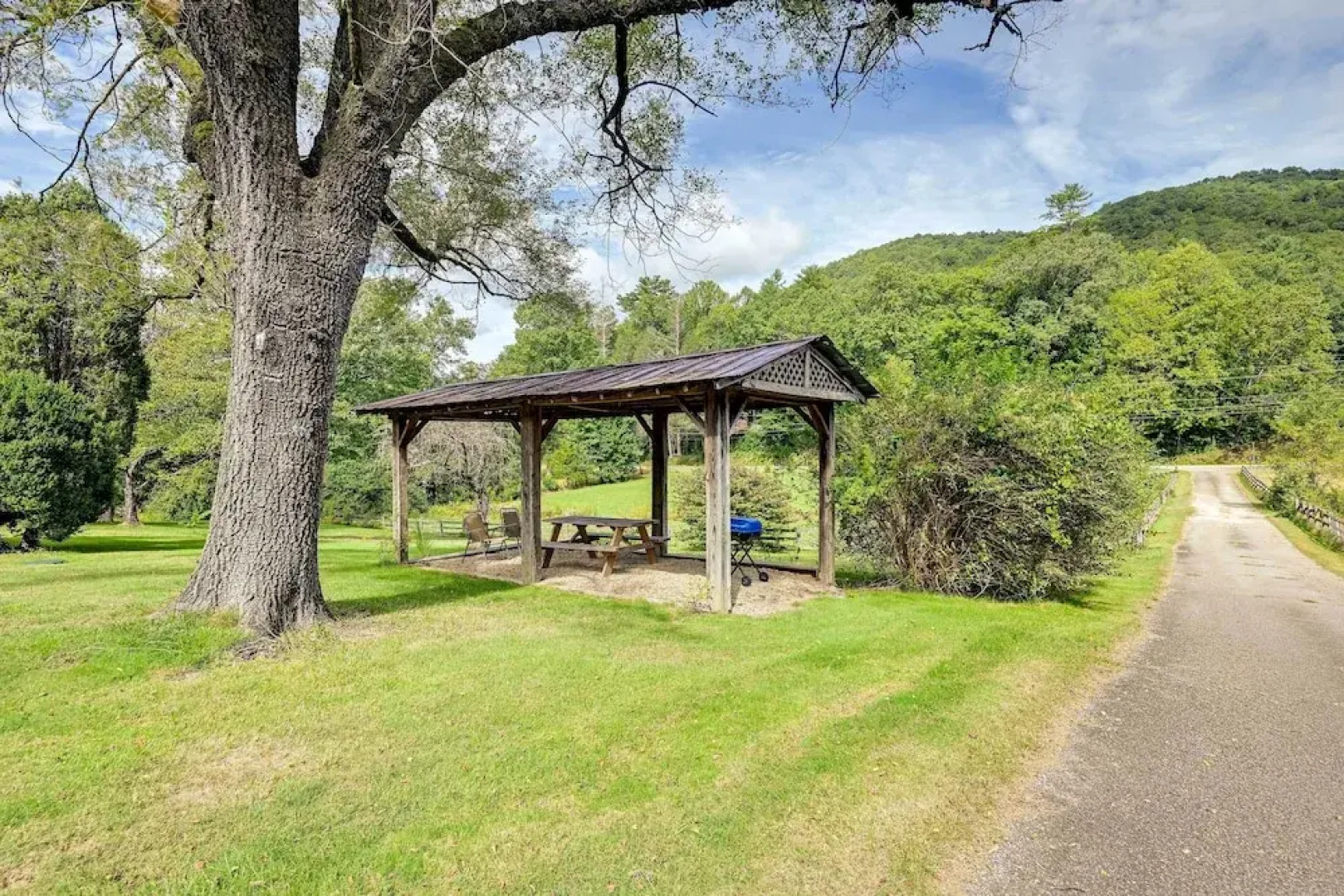 Pet Friendly Home w/ Hot Tub, Patio & Game Room!