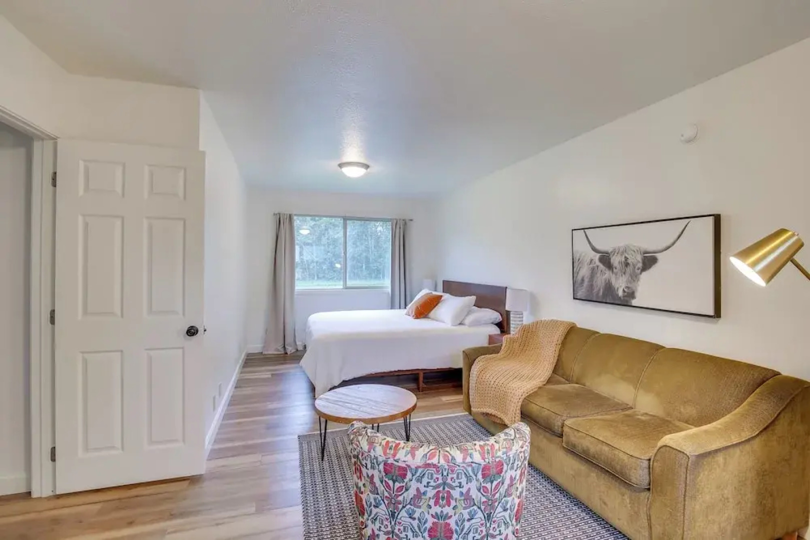 Serene Palmer Home: Walk to Downtown & Riverfront!