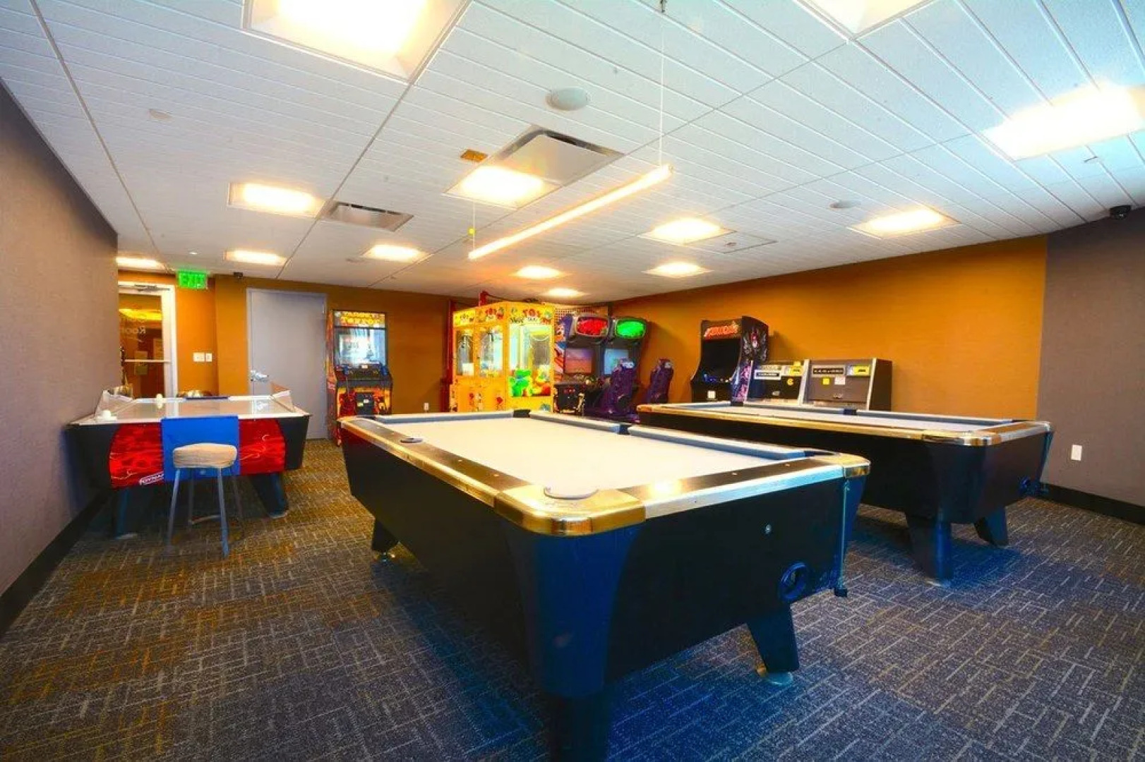 Atlantic Palace Suites