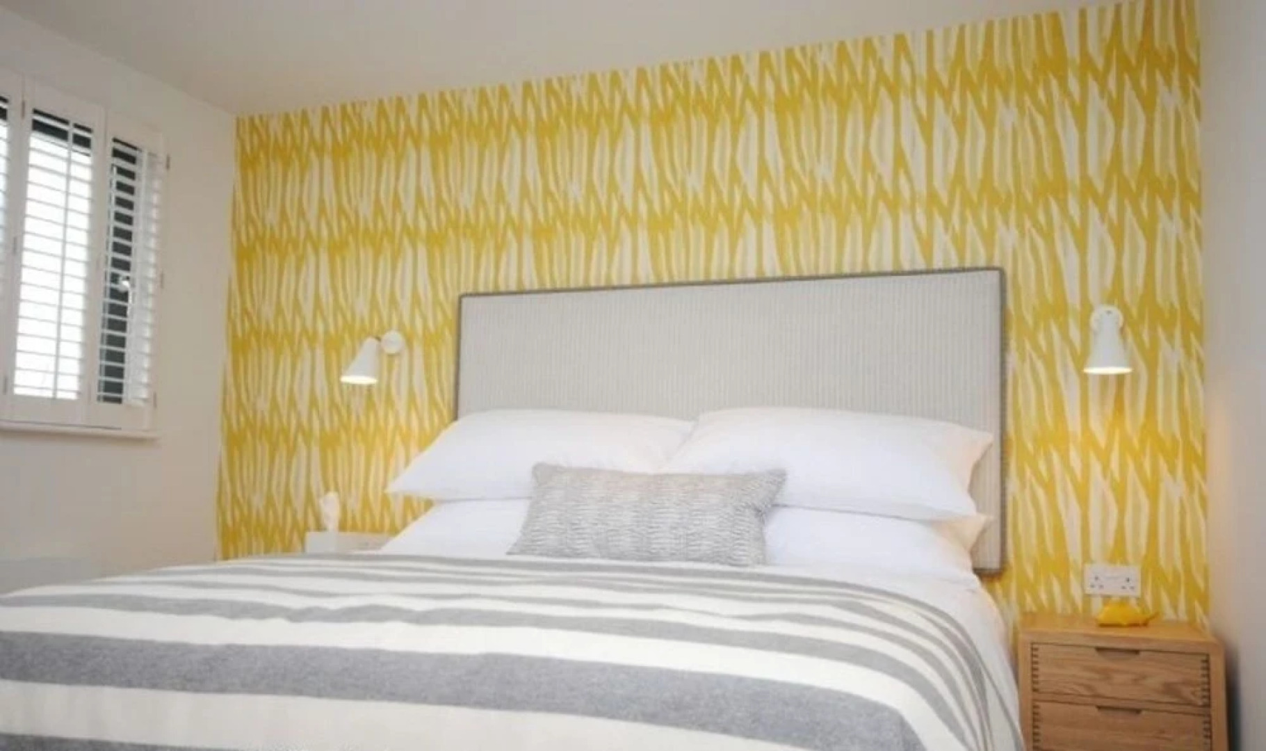 8 The Salterns, Chichester 402400