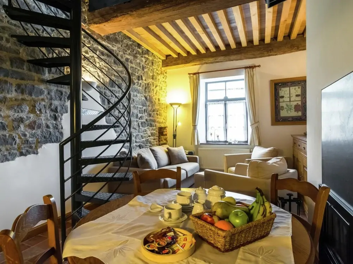 A Cottage Rich in History in Macon