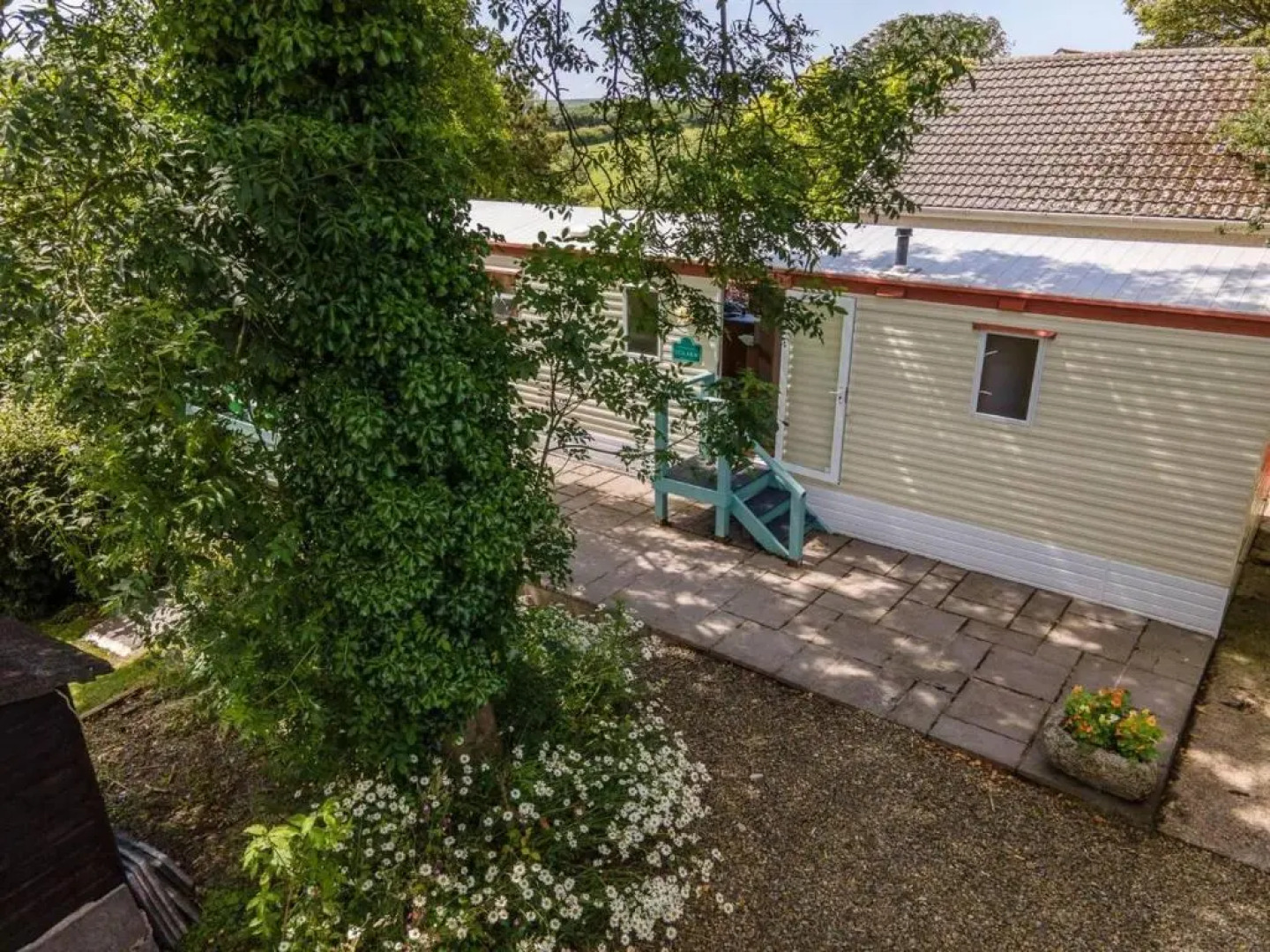 Beautiful 3-bed Cabin in Pembrokeshire Coast