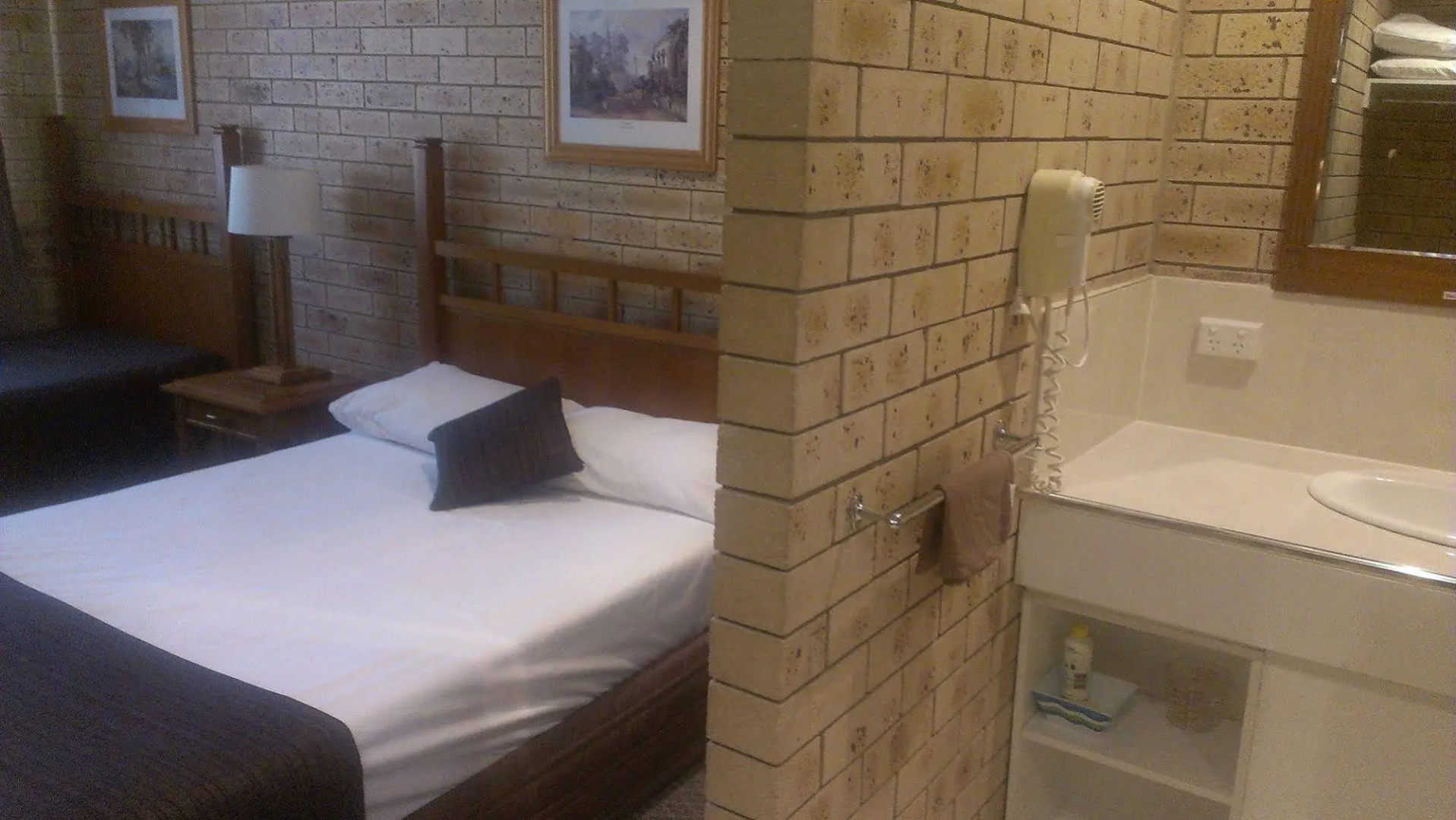 Pacific Paradise Motel