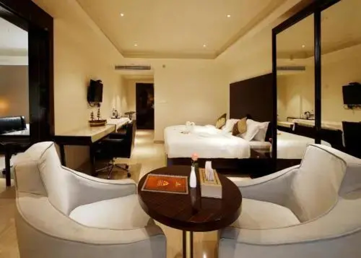 Hotel Park Residency