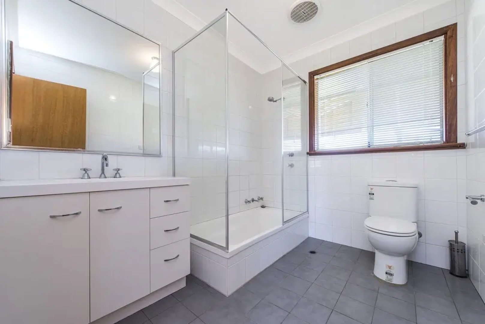 Back Beach Retreat - Pet Friendly