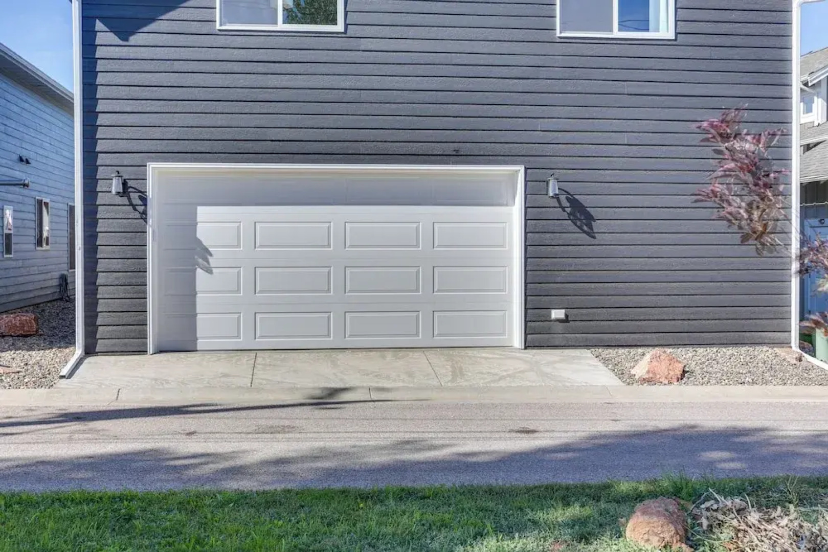 Spacious, Rustic Spearfish Home: Walk to Downtown!