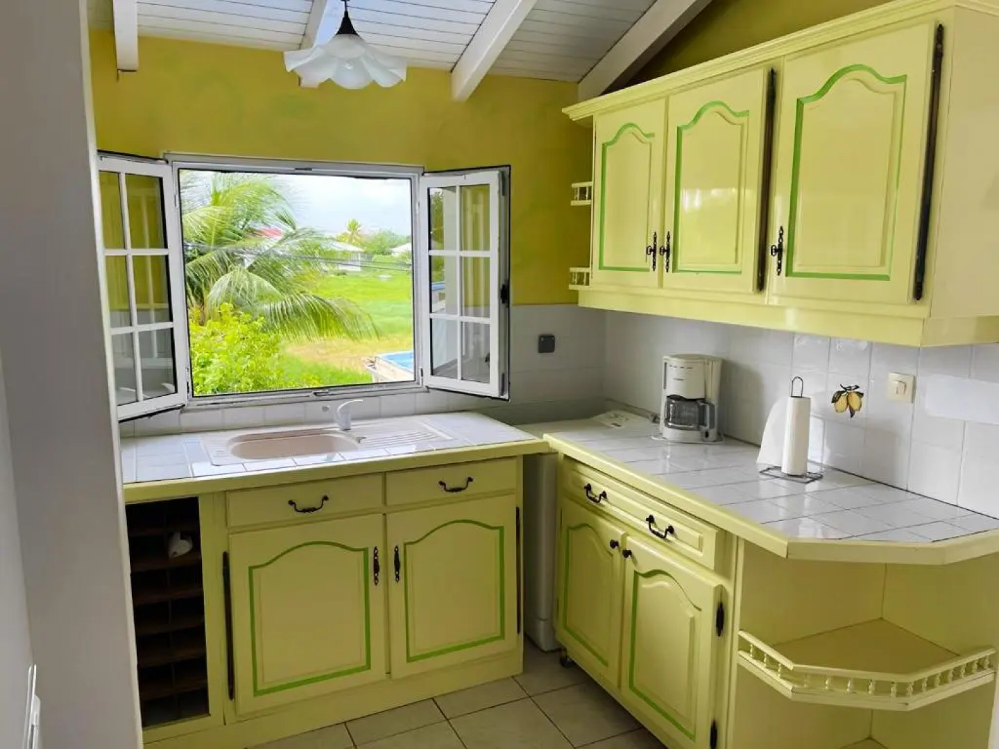 Apartment With 2 Bedrooms In Le Moule With Enclosed Garden And Wifi 300 M From The Beach