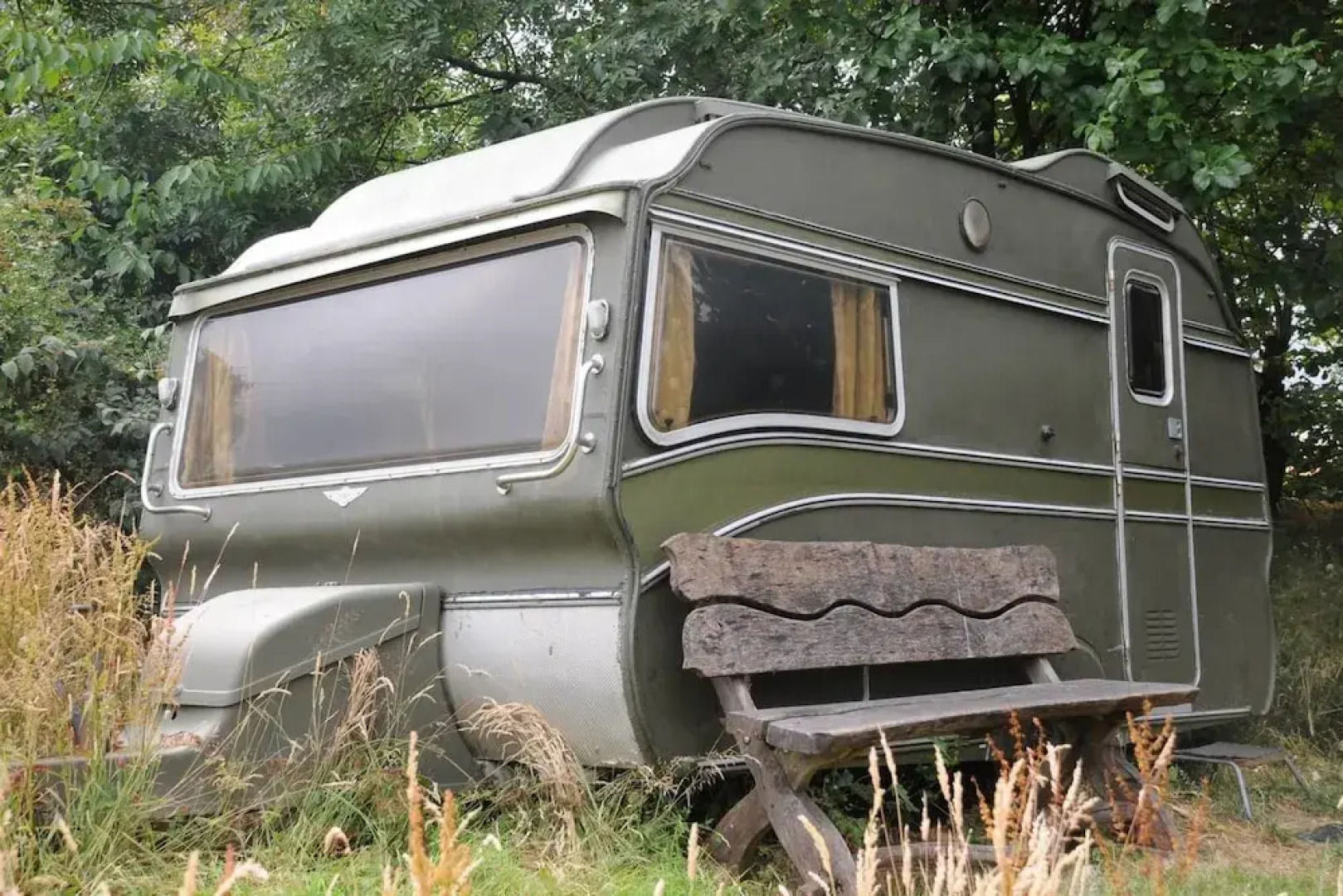 Vintage Safari Caravan