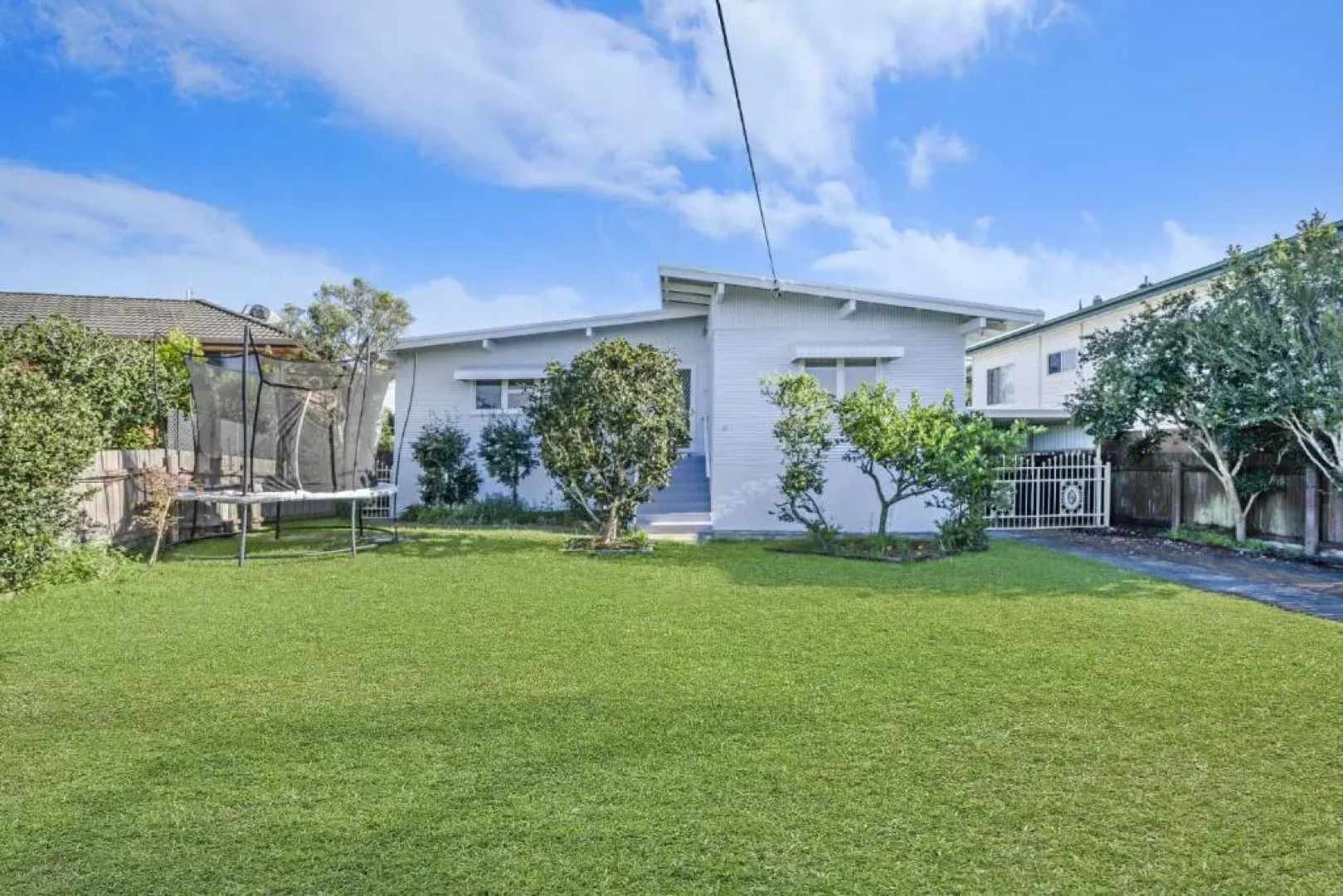 Yaringa 13 Seaview Street