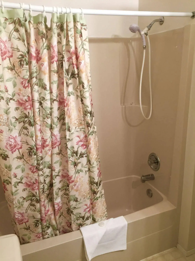 Chase Country Inn Motel