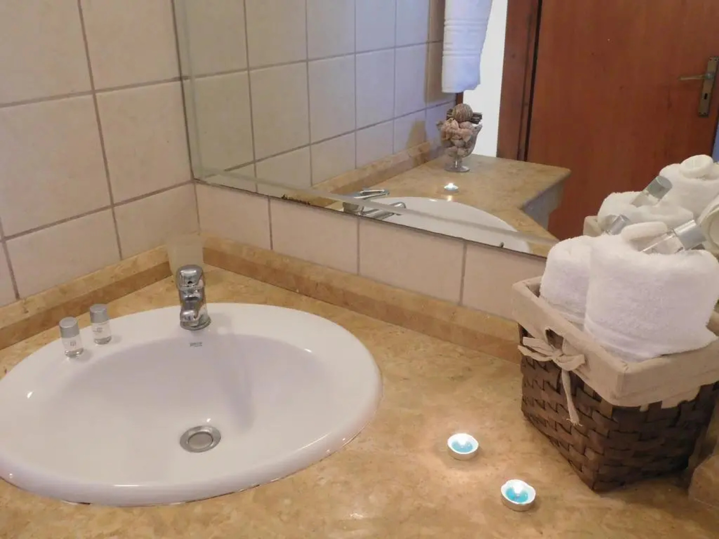 Athina Inn