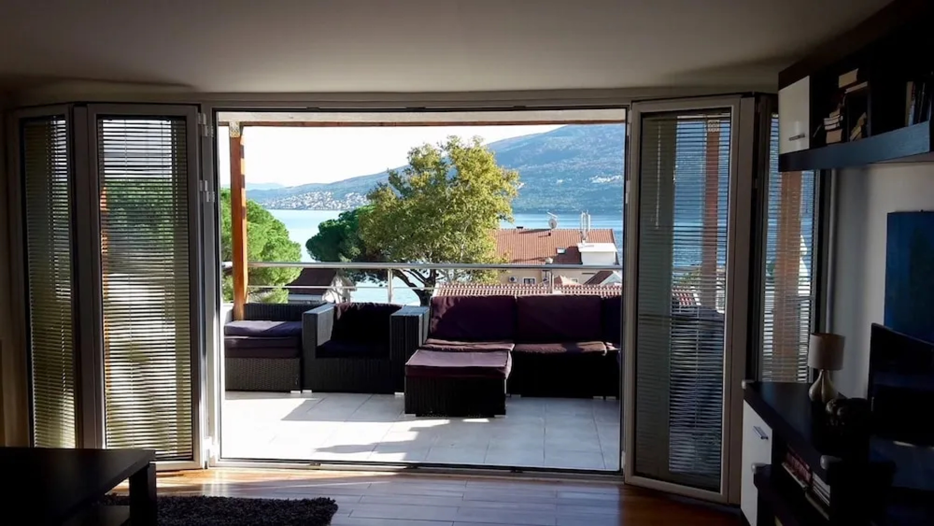 Luxurious 3-Bed Penthouse with Stunning View