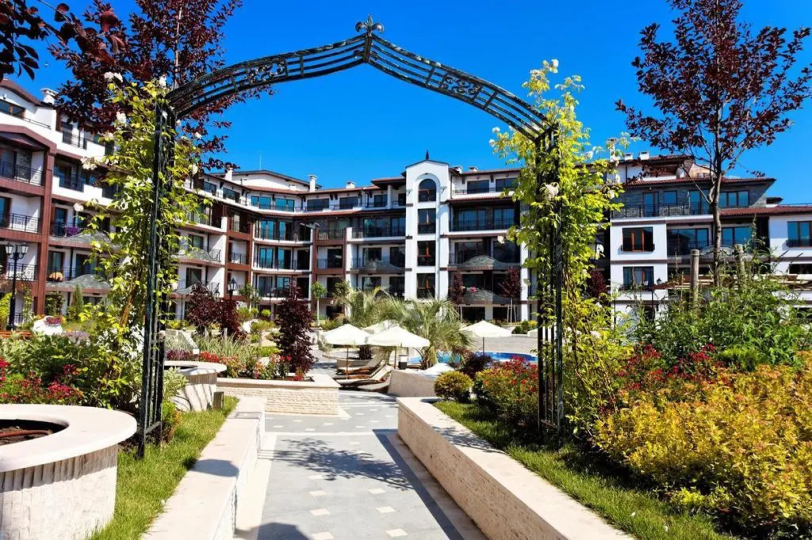 Boutique Rose Gardens Beach & SPA Hotel