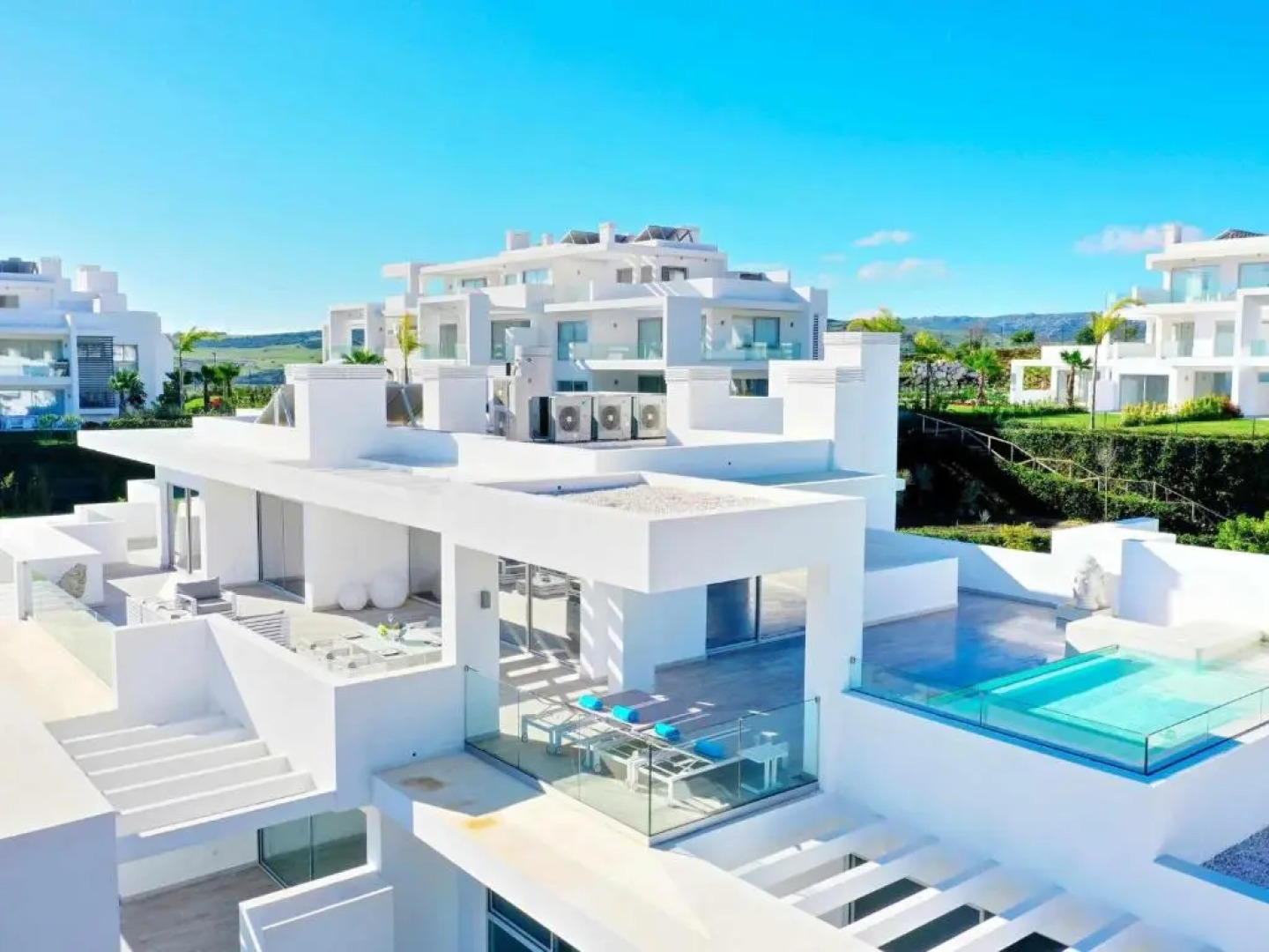 2288 new modern penthouse with privat pool