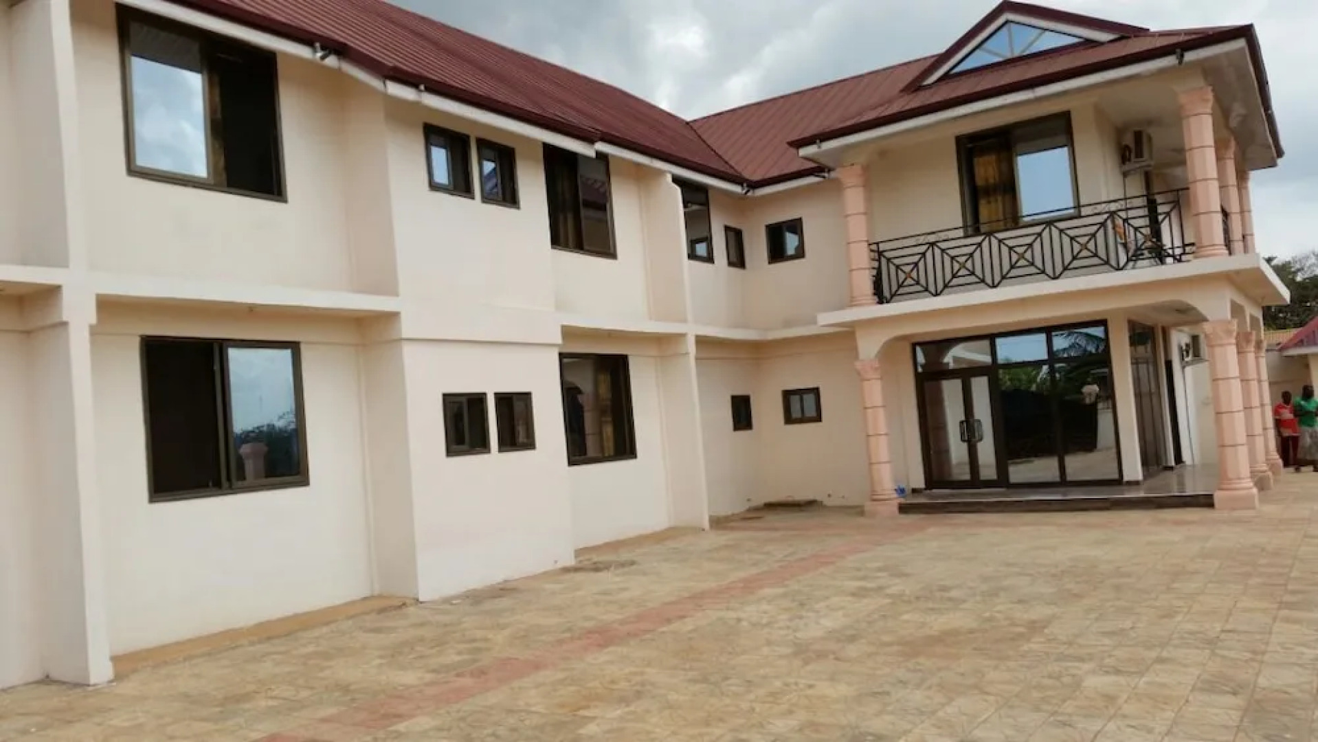 Moonlite Hotel Sunyani Airport