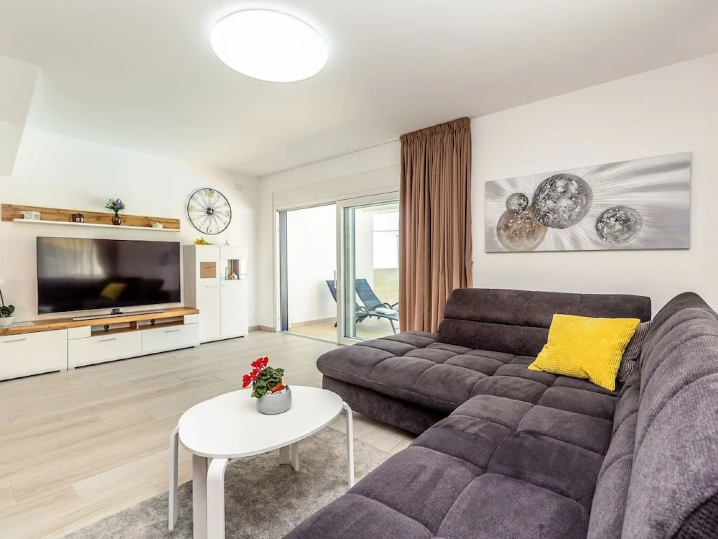 Scenic Villa in Linardi?i With Private Swimming Pool