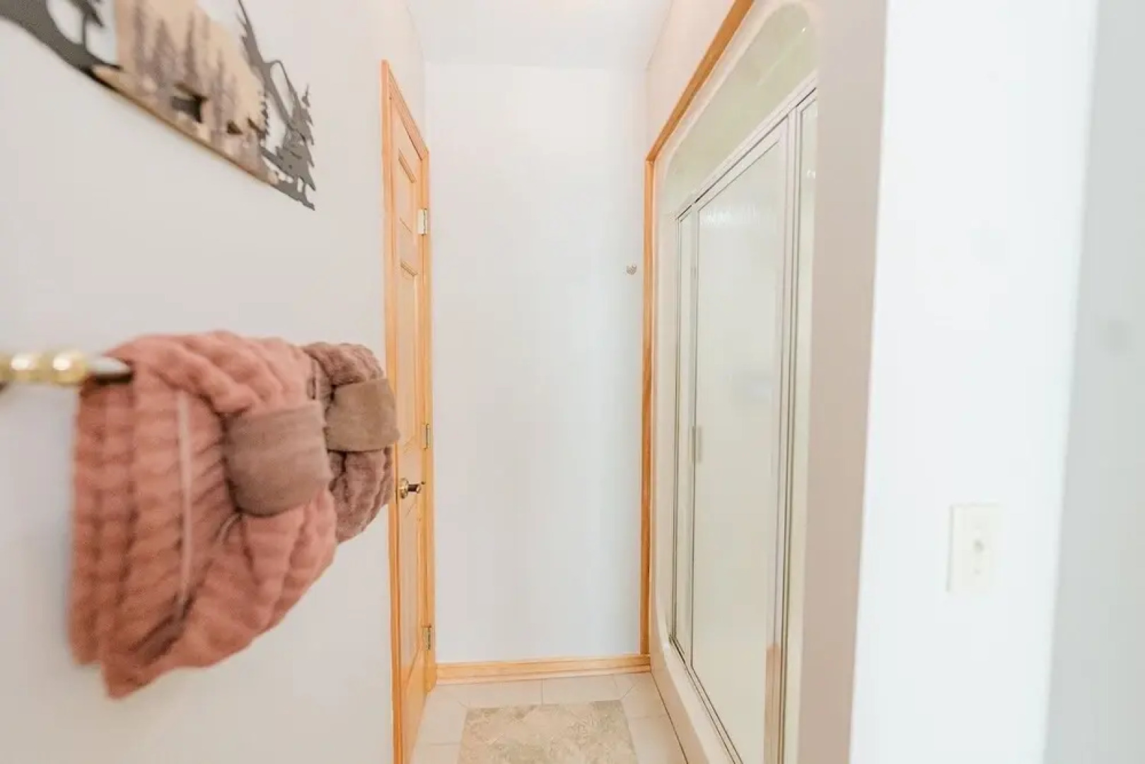 Cove Mountain Rest 3 Bedroom Home by RedAwning