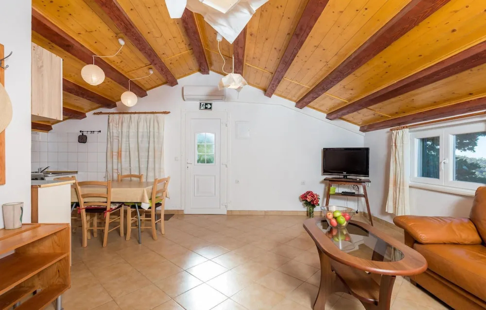 Beautiful Apartment in Balenska Draga With 2 Bedrooms