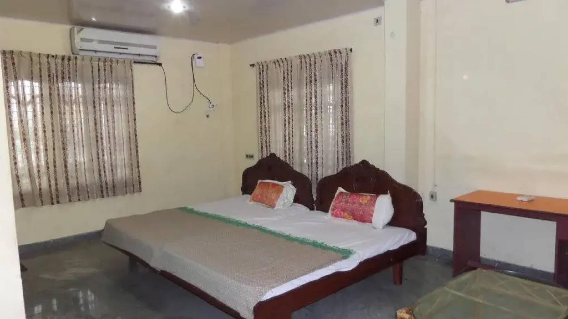 Pulikkal Tourist Home