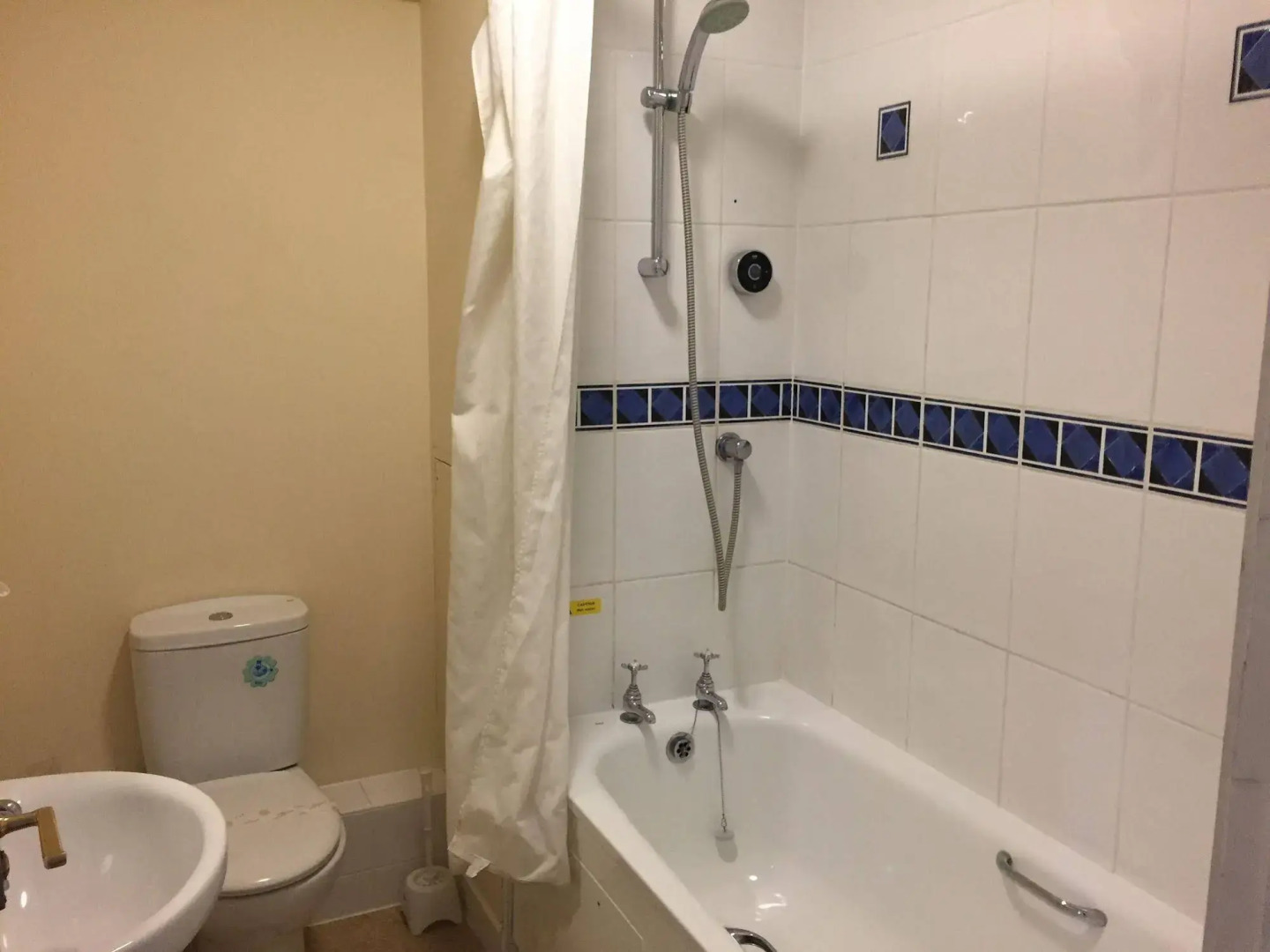 Halfway House Inn Country Lodge