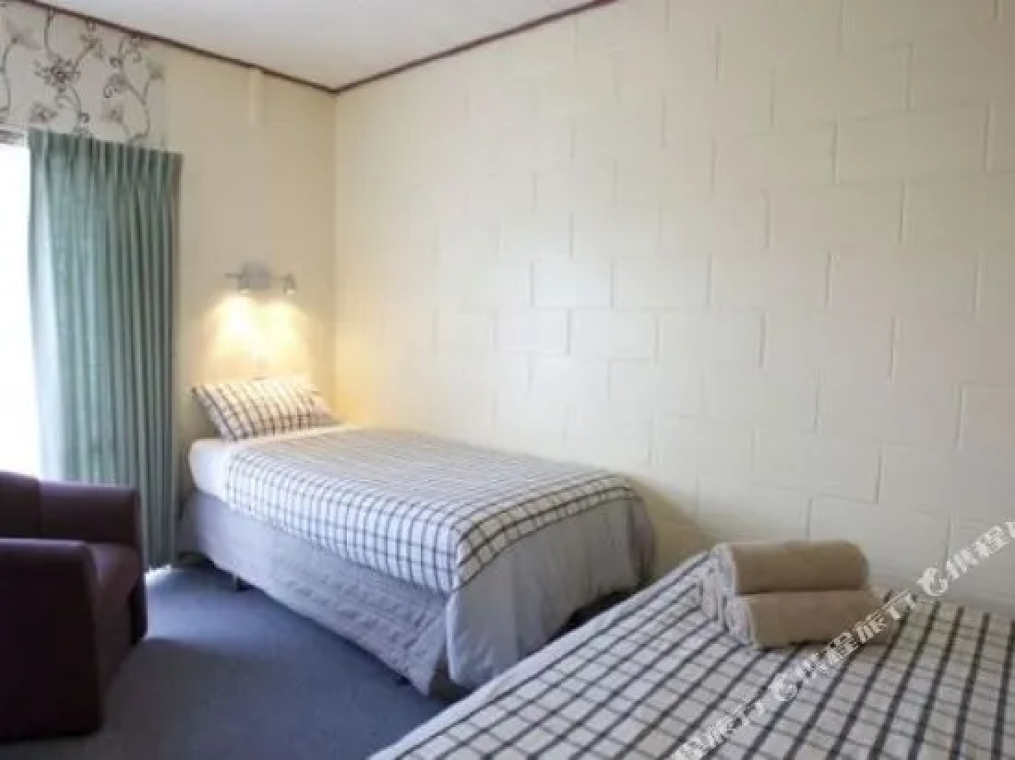 Broadway Motel & Miro Court Villas