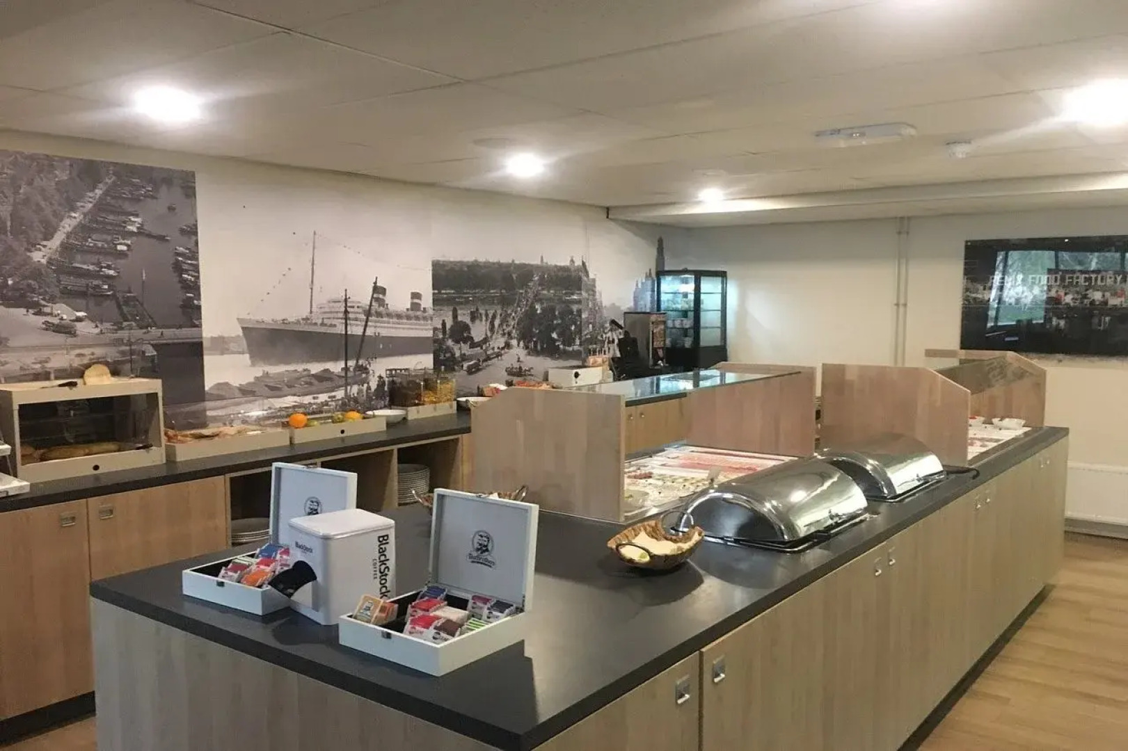 Rotterdam Teleport Hotel