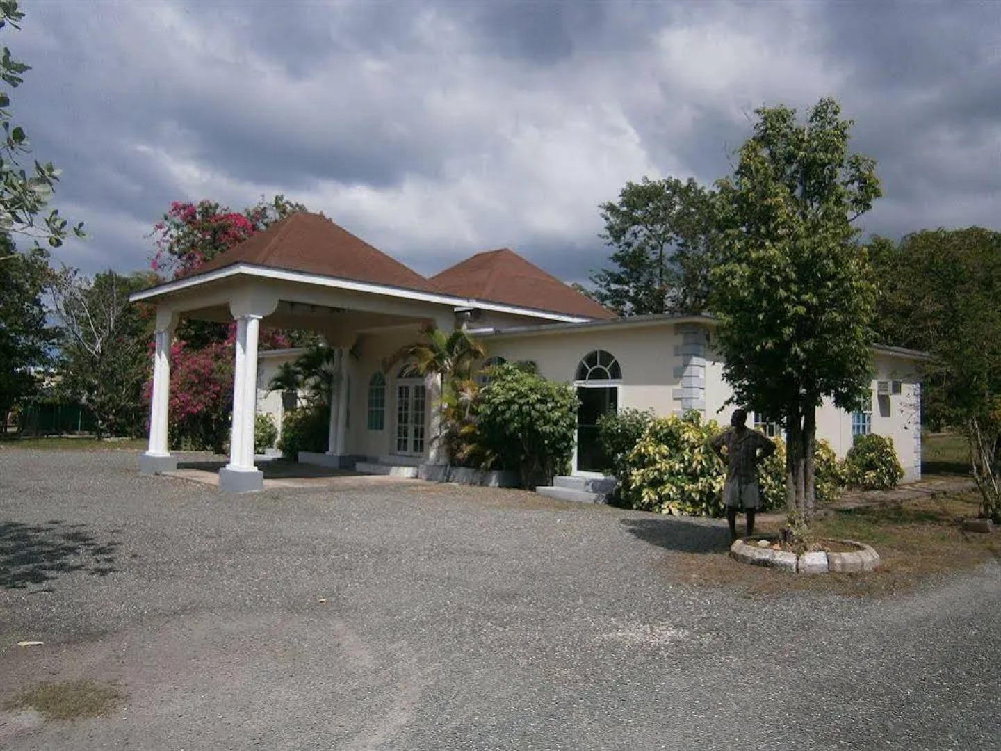 The Royal Hummingbird Resort