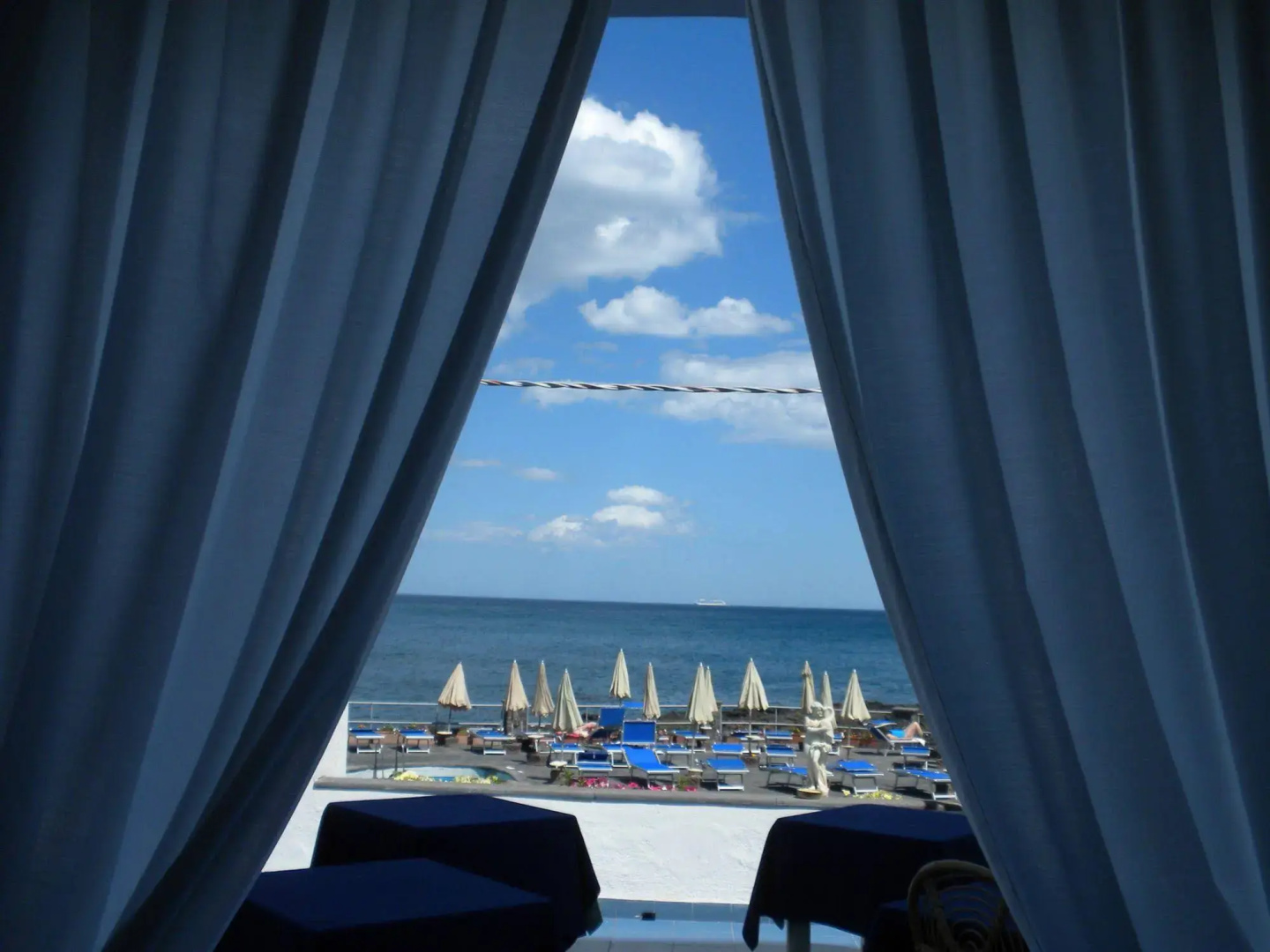Arathena Rocks Hotel