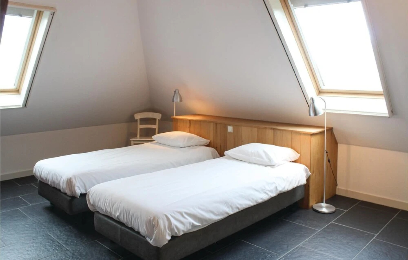 Amazing Home in Zuidoostbeemster With 5 Bedrooms and Wifi