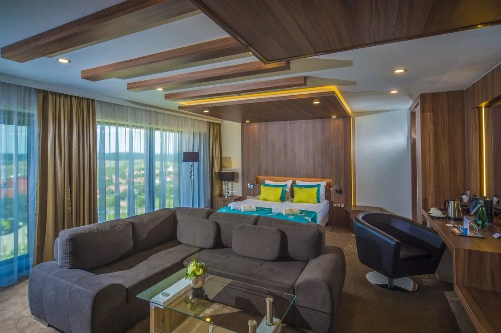 Castellum Hotel Hollóko