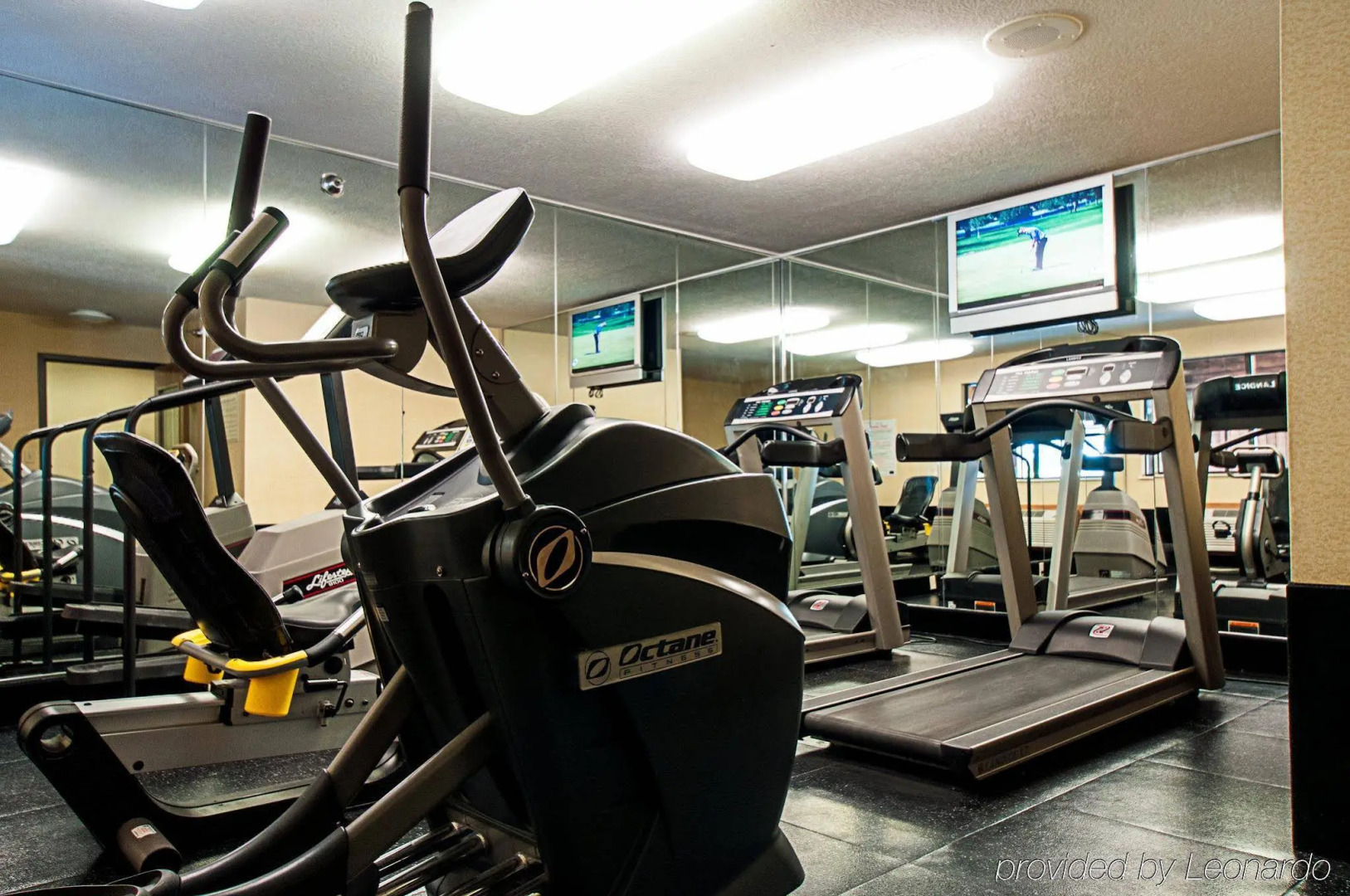 Best Western Plus North Canton Inn & Suites