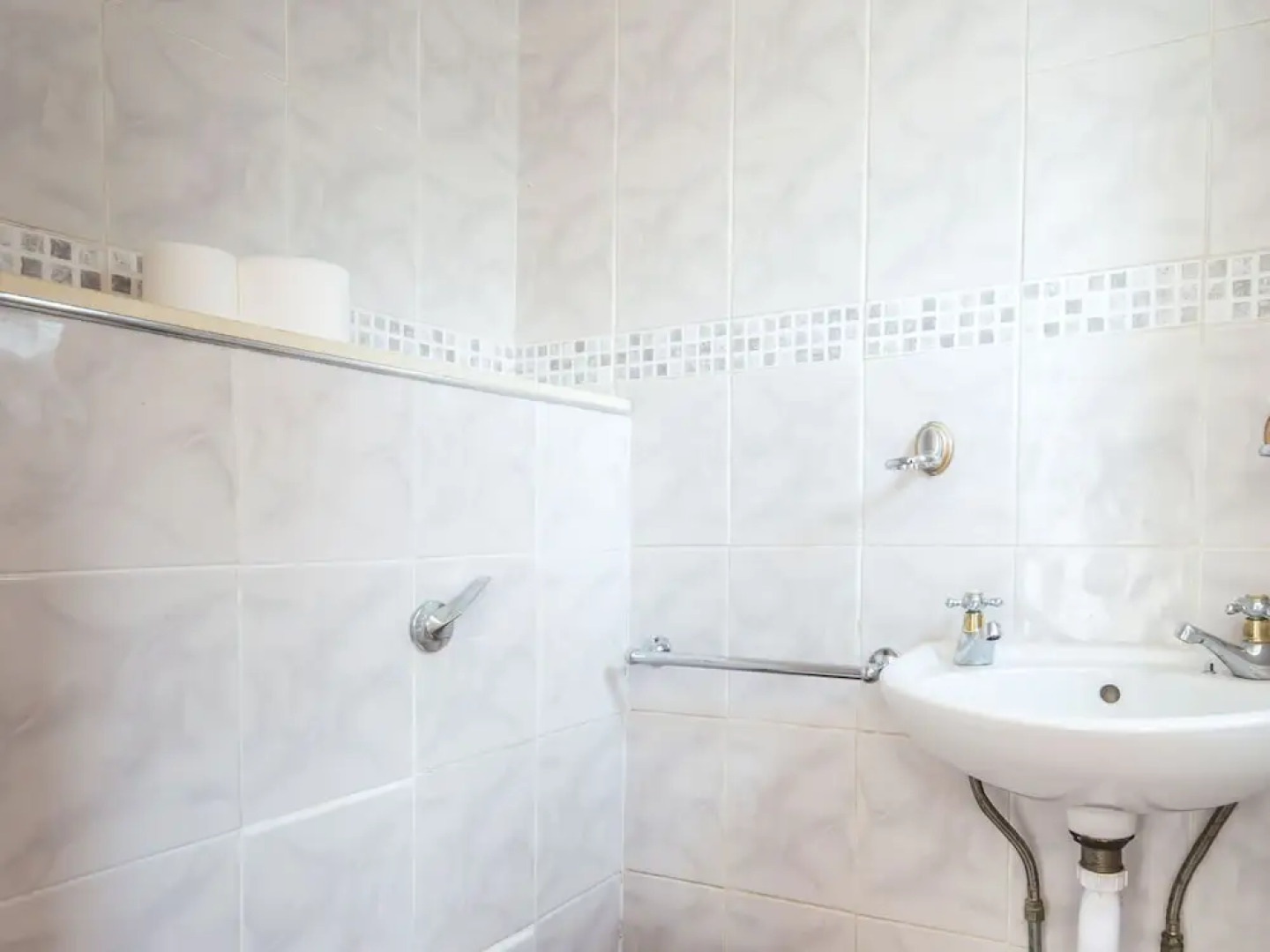 Alluring Holiday Home in Livingston near Town Center