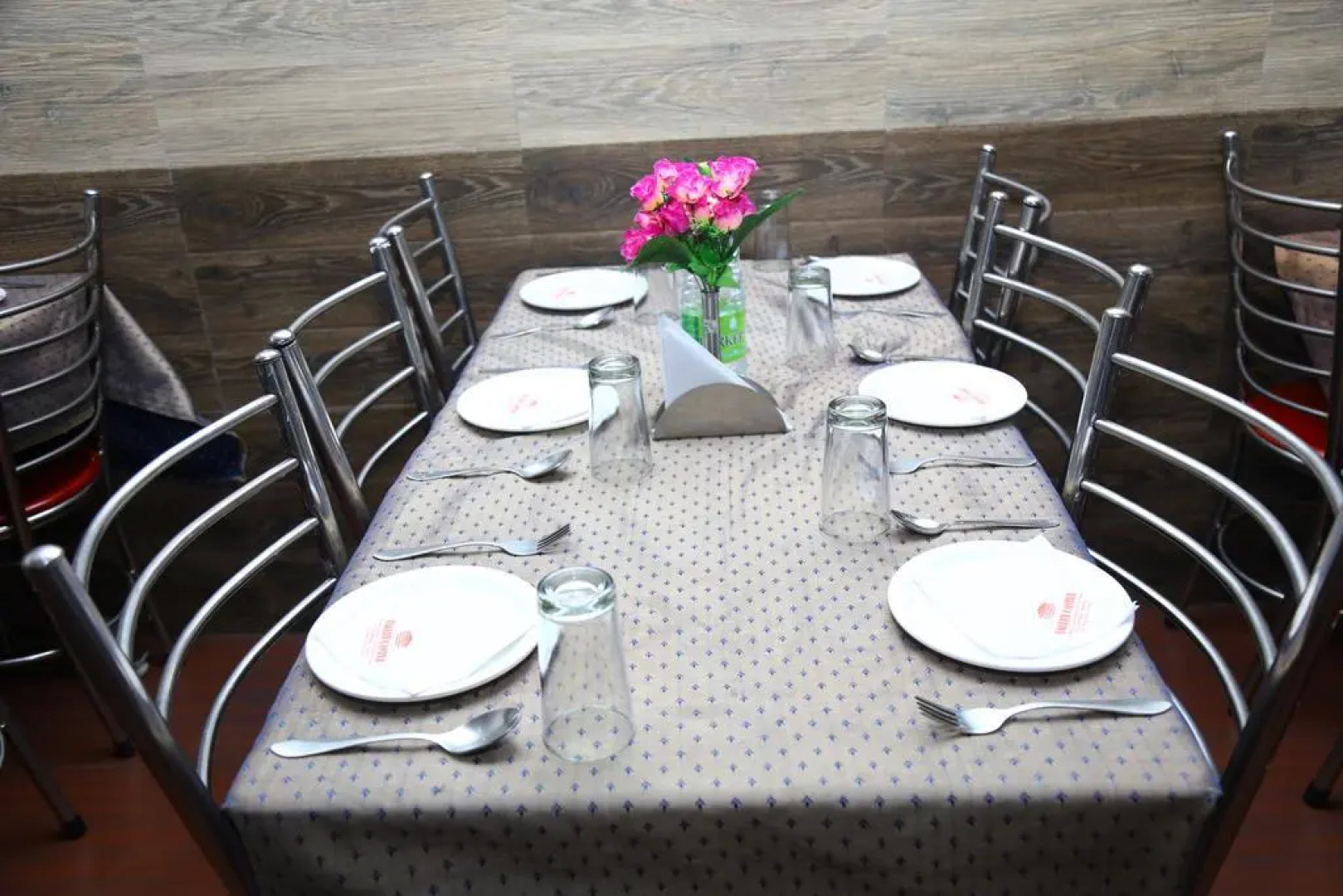 Hotel Aarem Valley Castle