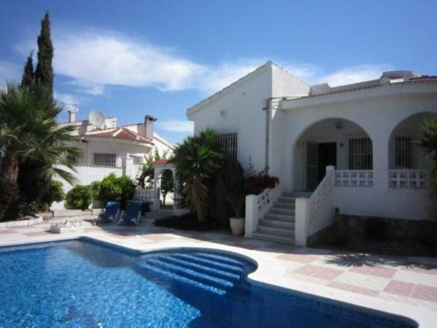 Modern Villa in Rojales with Private Pool