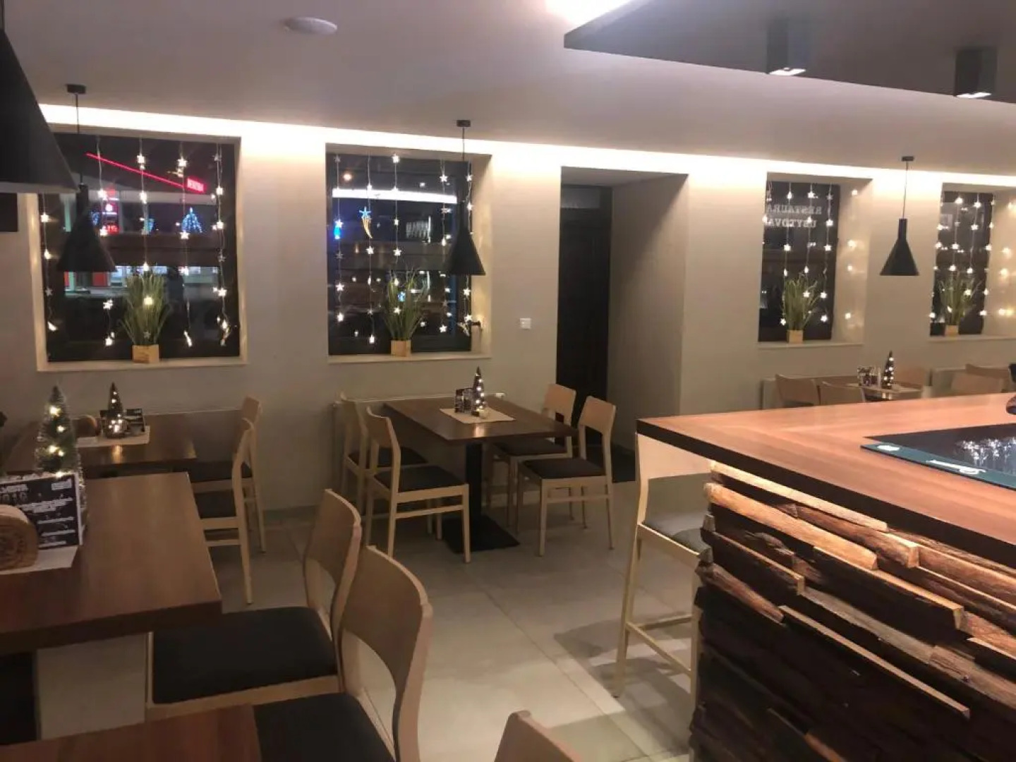 LAGUNA Hotel & Restaurant