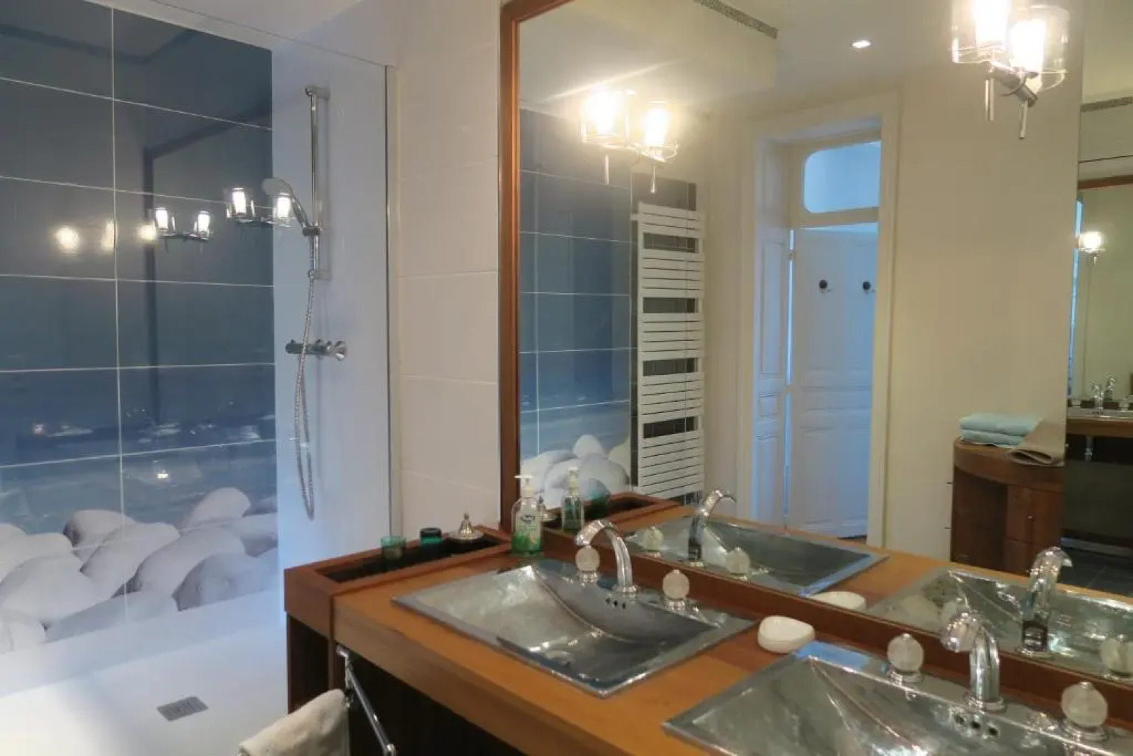 LE 50 luxury apartment