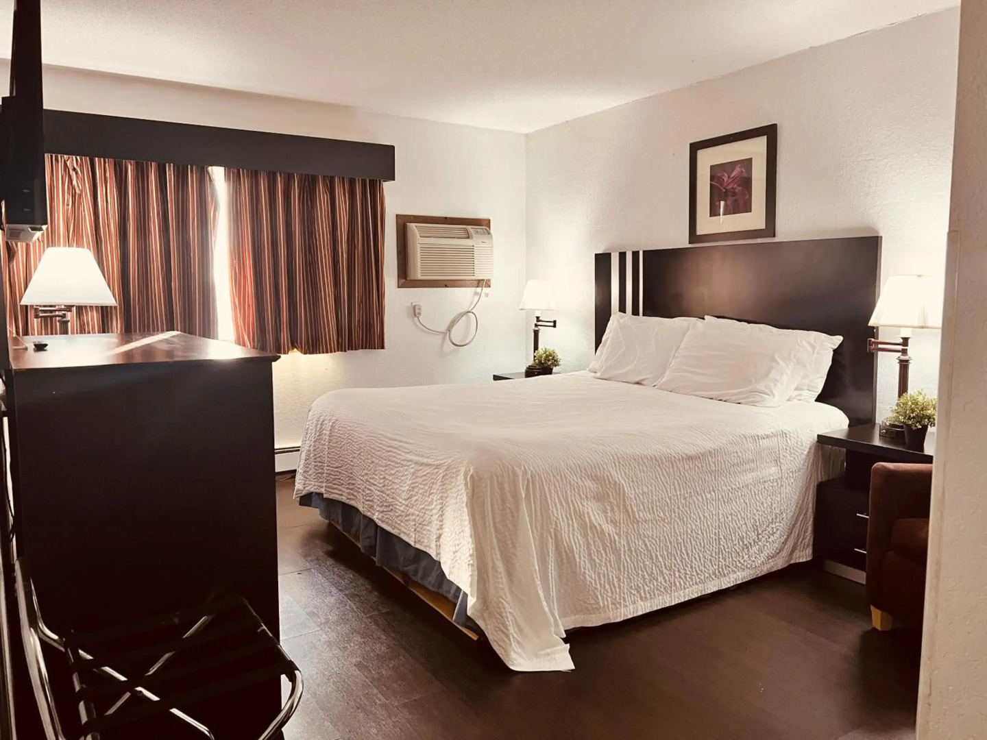 Travelodge by Wyndham Valleyfair Shakopee