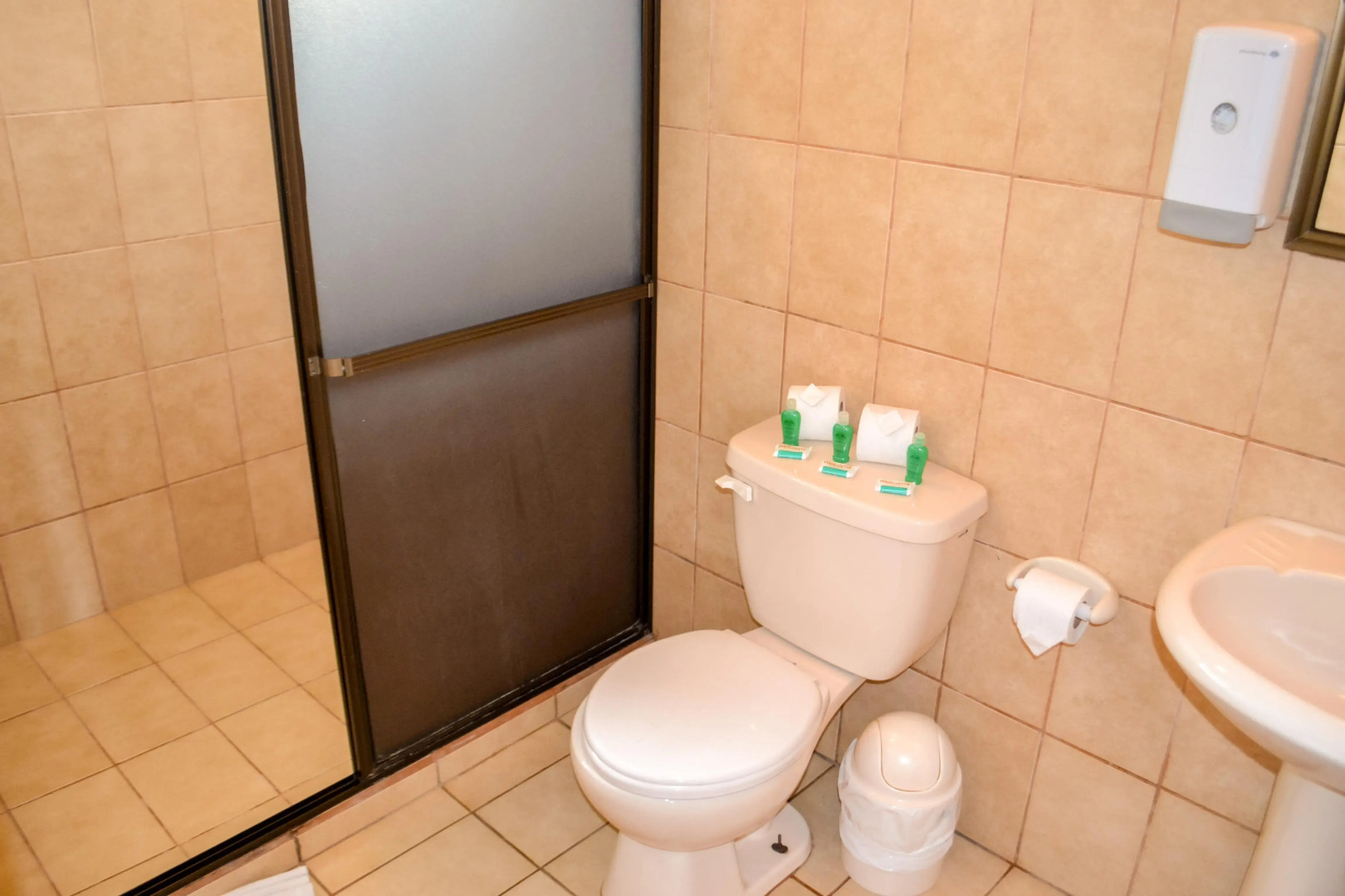 Termales del Bosque & Hot Springs