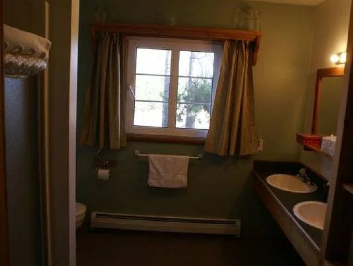 Alpenglow Bed and Breakfast