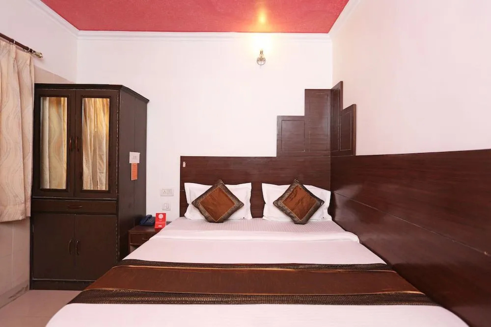 OYO 3033 Radiant Hotel